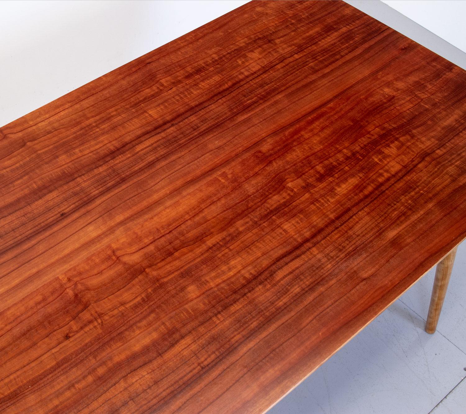 Robin Day Cherry Dining Table by Hille, 1950s In Good Condition For Sale In Southampton, GB