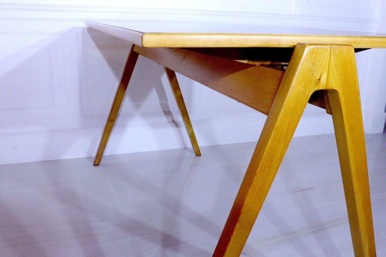 20th Century Robin Day Desk for Hille, 1950's