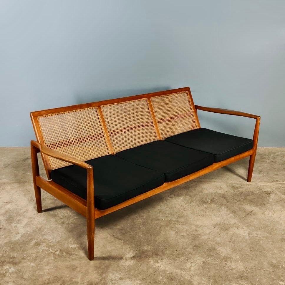 British Robin Day For Hille 1958 ‘Cane Back’ Three Seater Sofa Mid Century Vintage Retro For Sale