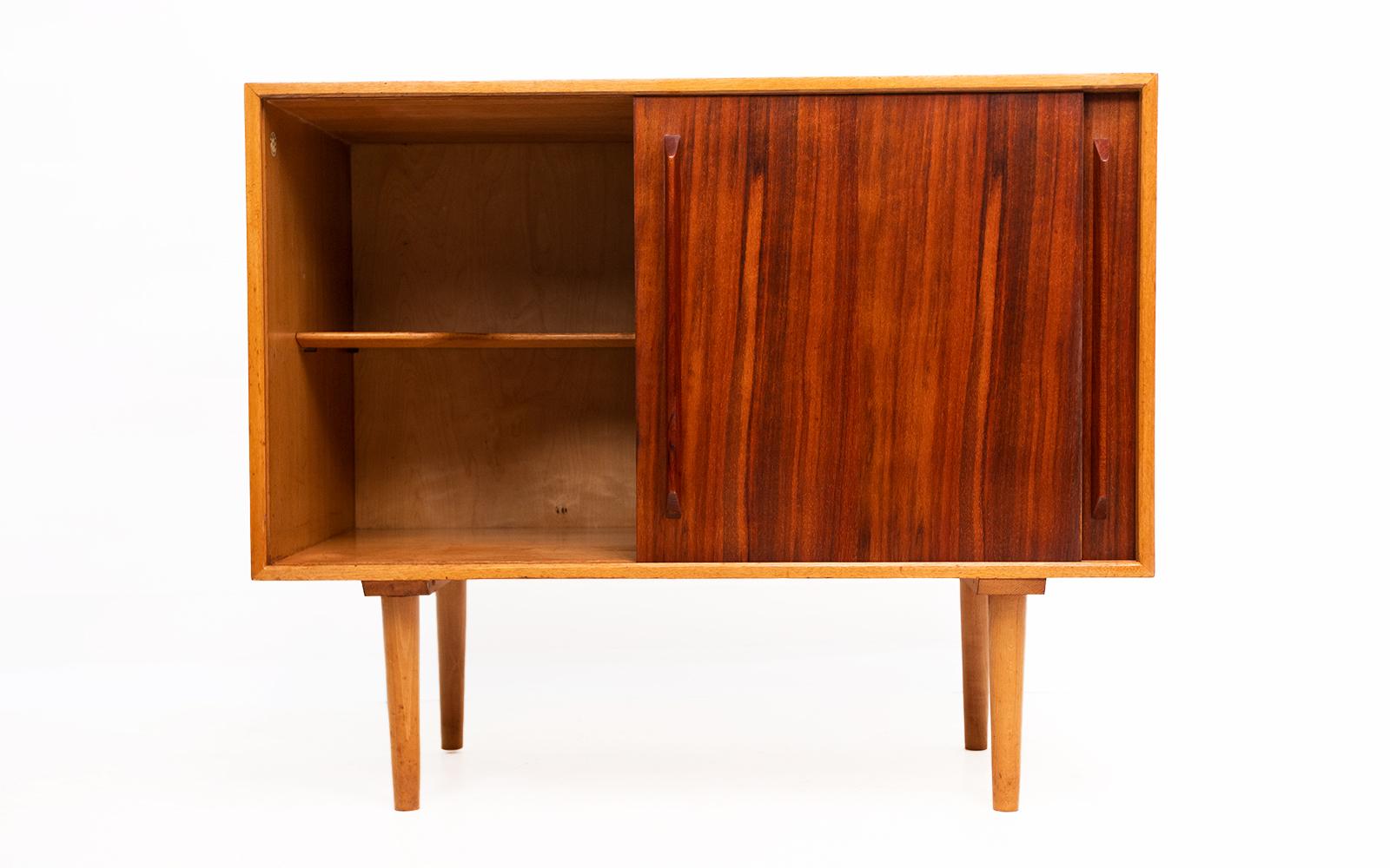 Mid-Century Modern Robin Day Hilleplan Mid Century Sideboard for Hille, 1950s