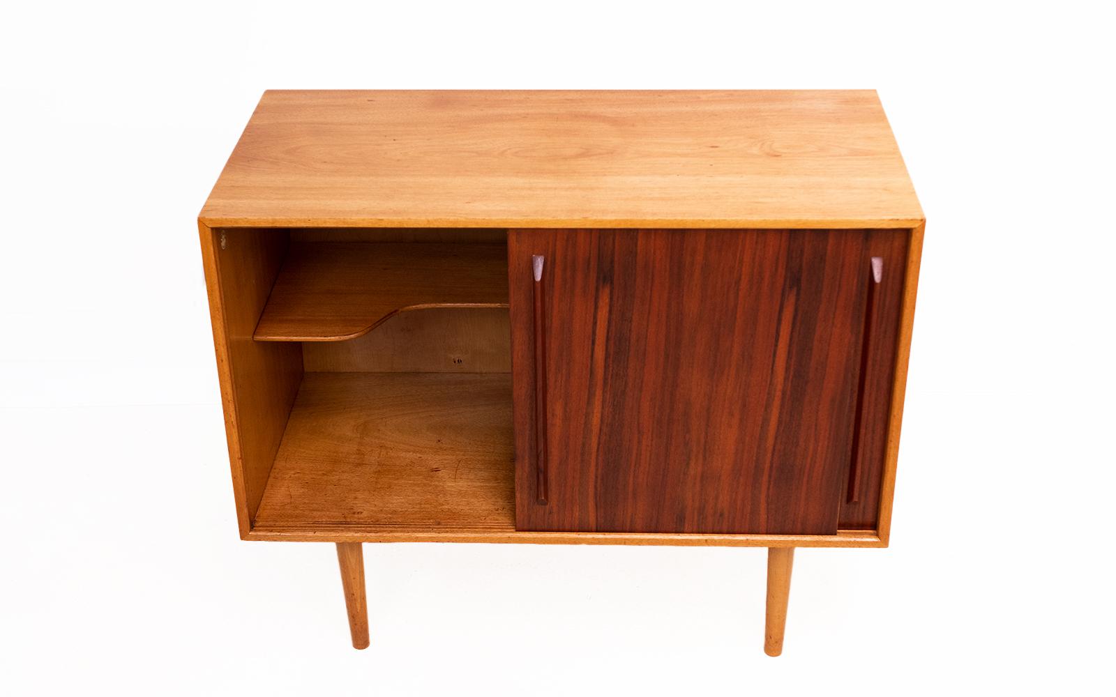 European Robin Day Hilleplan Mid Century Sideboard for Hille, 1950s