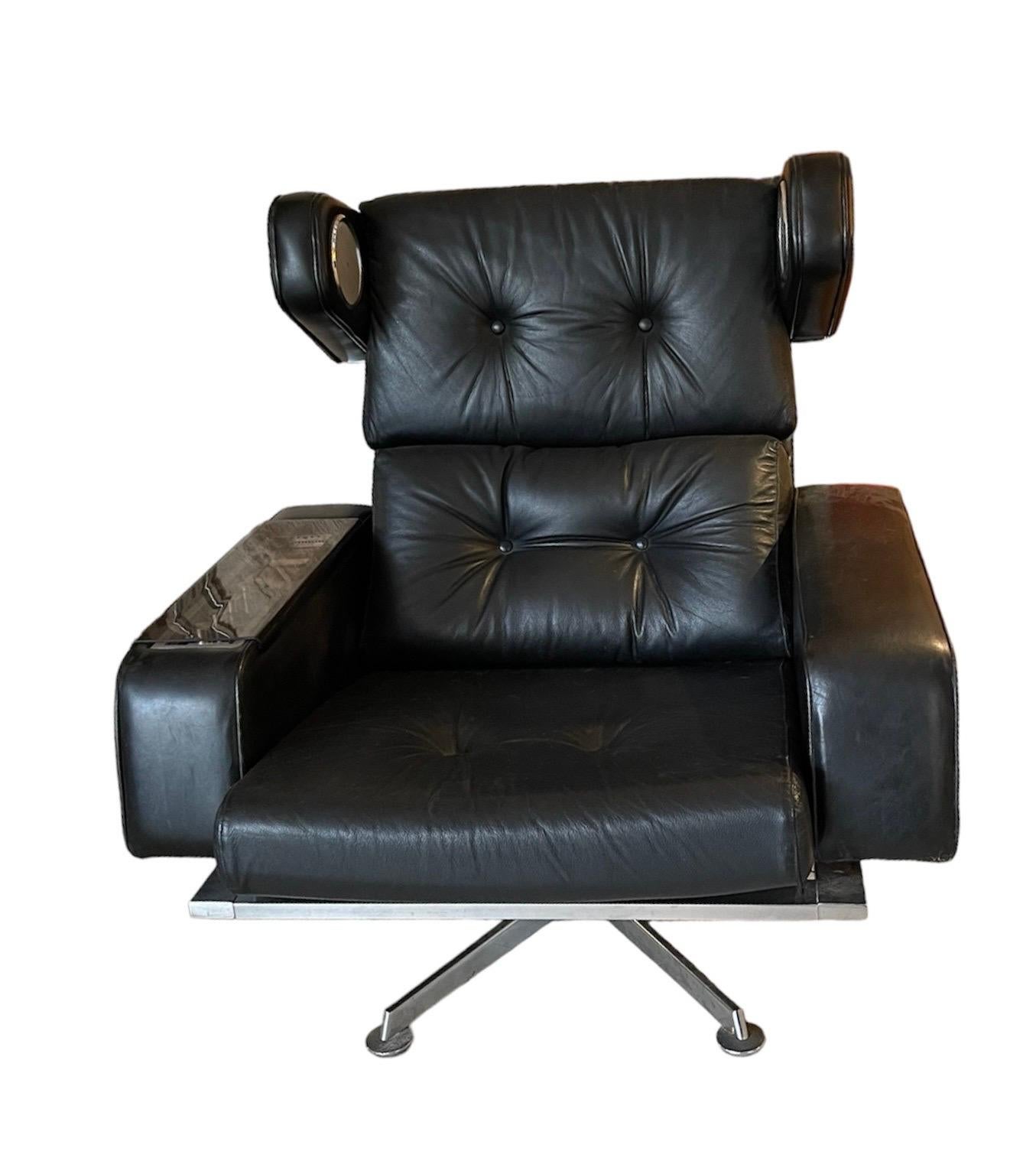 English Robin Day James Bond movies leather Prototype with WORKING Audio system , 1960s For Sale