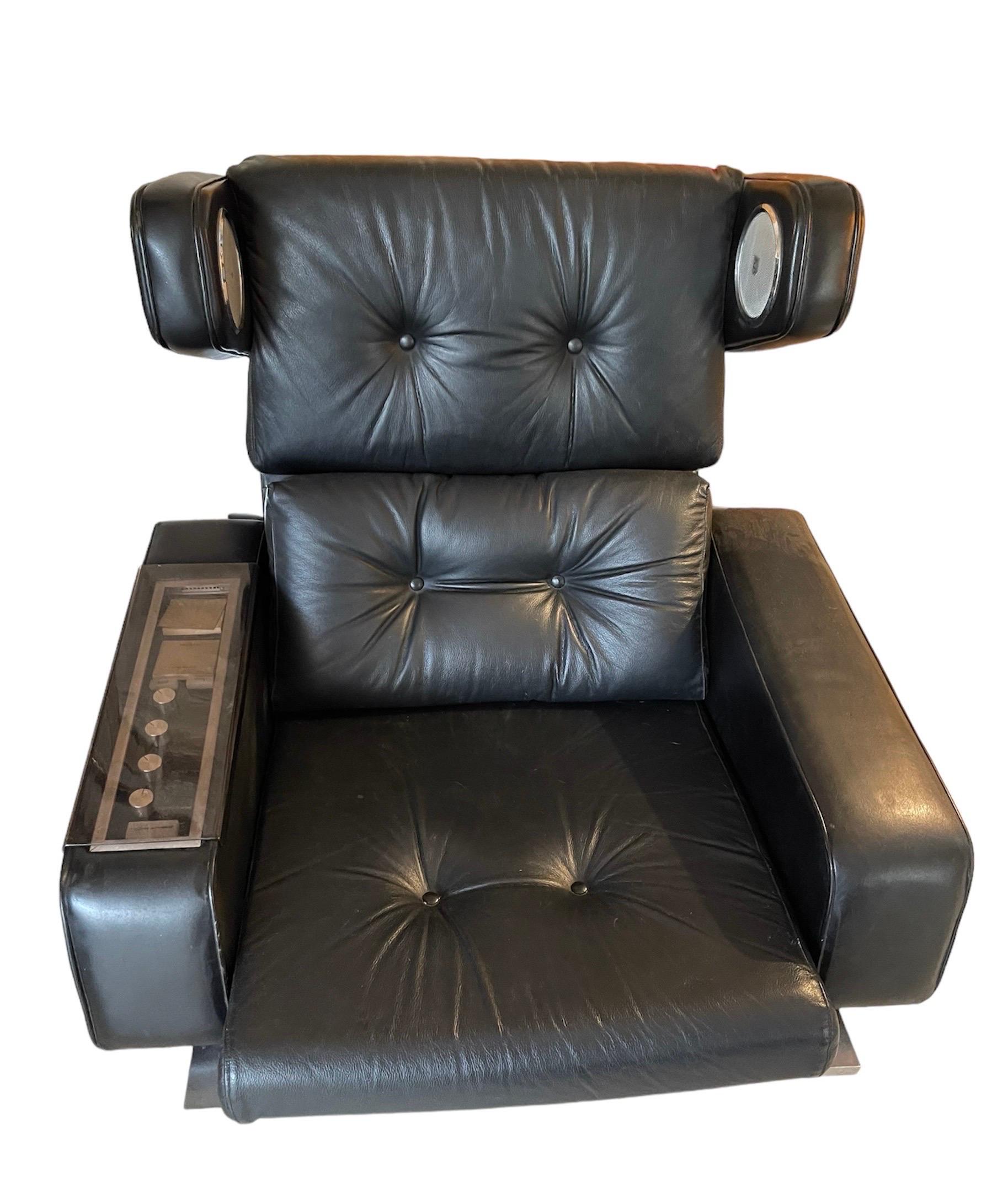 Robin Day James Bond movies leather Prototype with WORKING Audio system , 1960s For Sale 2