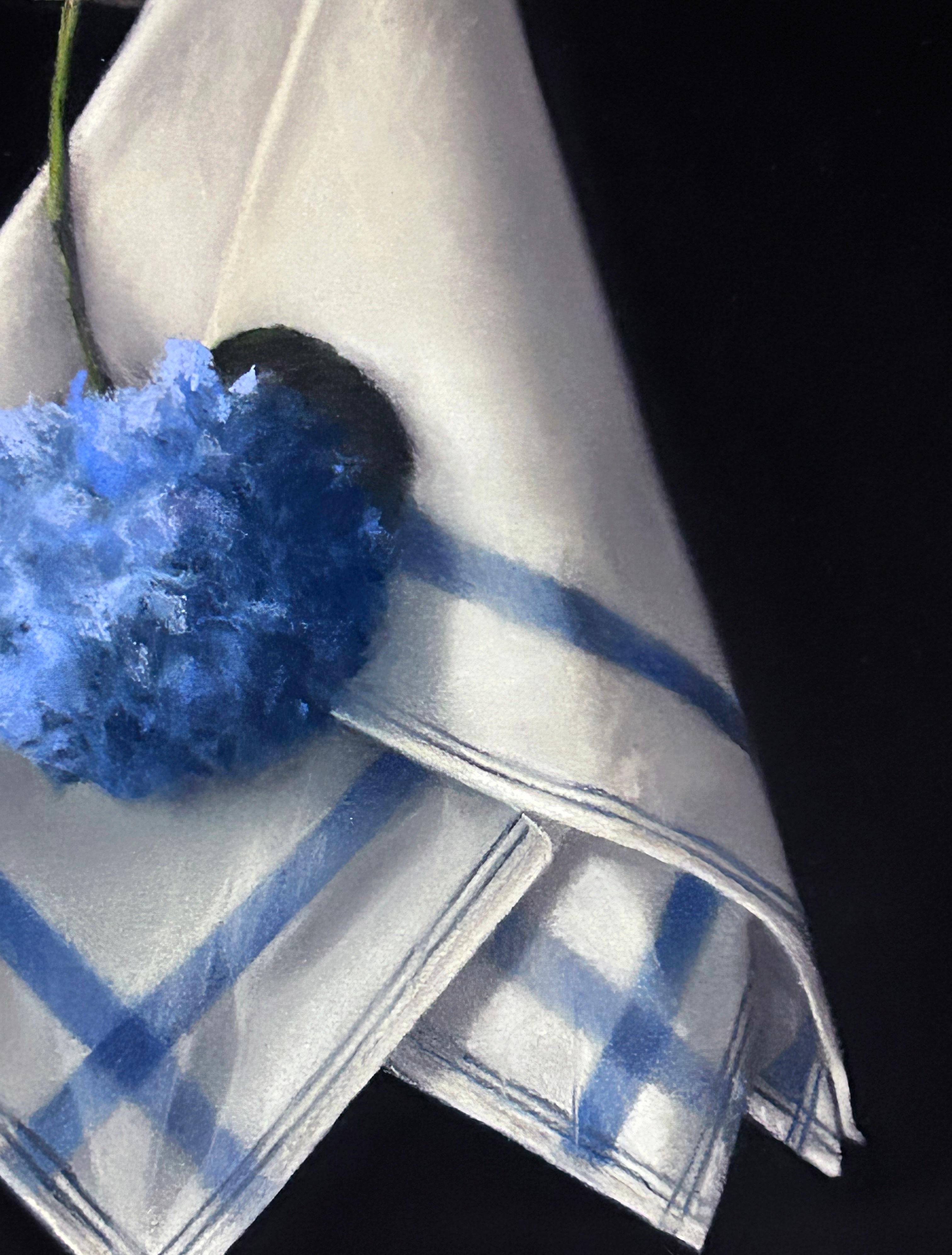 Robin Frisella, „Hanging in There“, 10x10 Blaues Hydrangea-Stillleben in Pastell im Angebot 1
