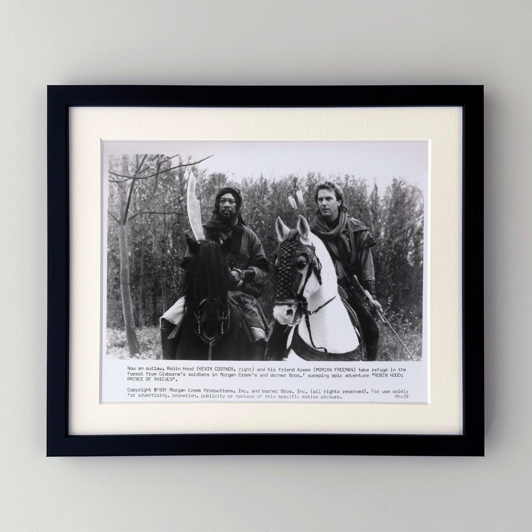 Fotogramma pubblicitario originale 8x10 pollici per Robin Hood Principe dei Ladri (1991) con Kevin Costner e Morgan Freeman.

Le foto pubblicitarie (film/produzione) sono state create per aiutare gli studios a promuovere i loro nuovi film. Le foto