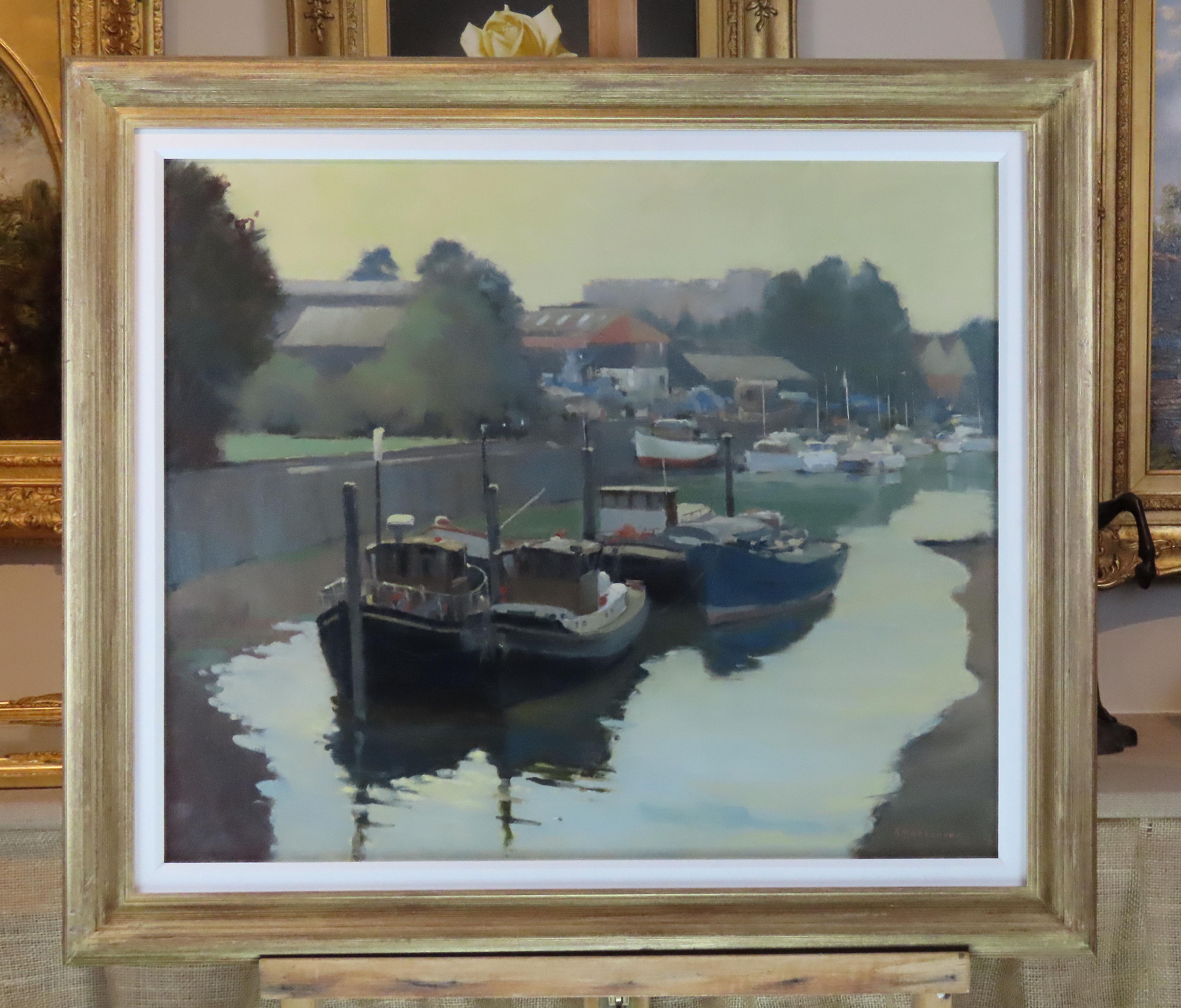 Original Öl auf Leinwand. Robin Mackervoy. R.O.I. „Moorings at Teddington“ – Painting von Robin Mackervoy 