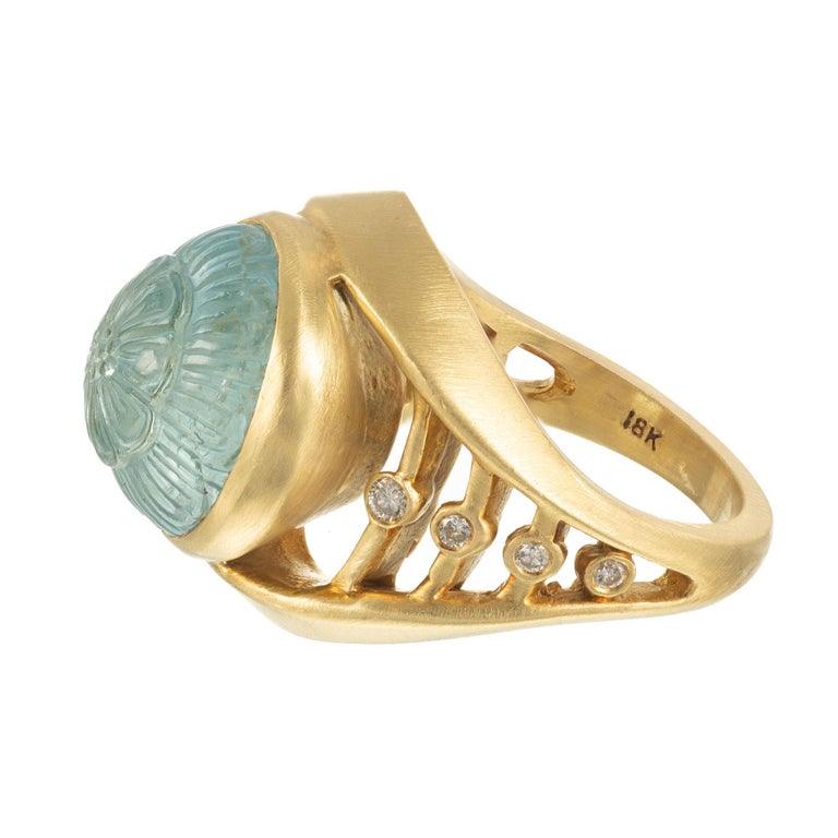 Round Cut Robin Rotenier 5.30 Carat Carved Aquamarine Diamond Yellow Gold Cocktail Ring For Sale
