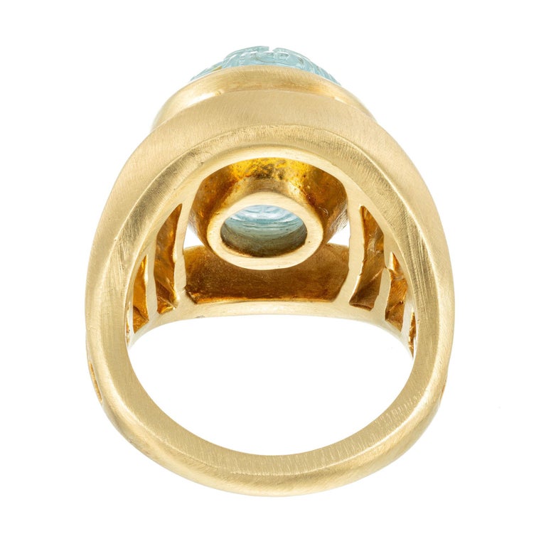 Robin Rotenier 5.30 Carat Carved Aquamarine Diamond Yellow Gold Cocktail Ring In Excellent Condition For Sale In Stamford, CT