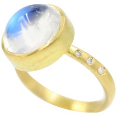 Robin Waynee 18 Karat Gold, Moonstone, VS1 Diamond Ring