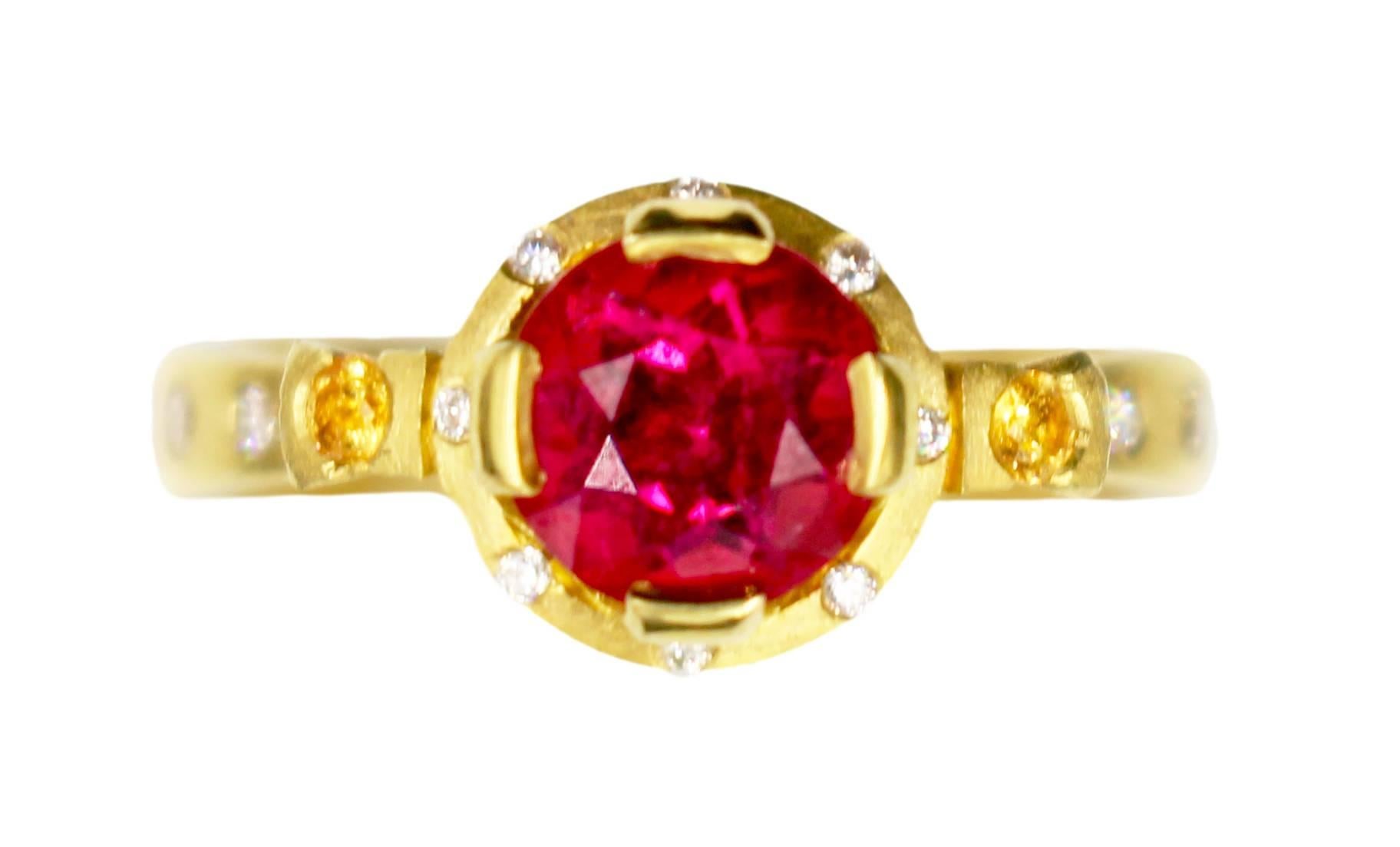 Robin Waynee, Rubellite Tourmaline Ring, 18k Gold, Rubellite Tourmaline, Diamond In New Condition For Sale In Santa Fe, NM