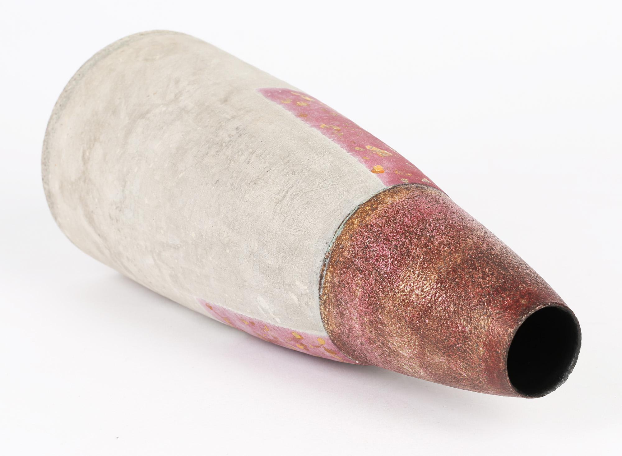 Vase cylindrique à panneau gradué en grès vernissé de l'atelier de poterie de Robin Welch en vente 1
