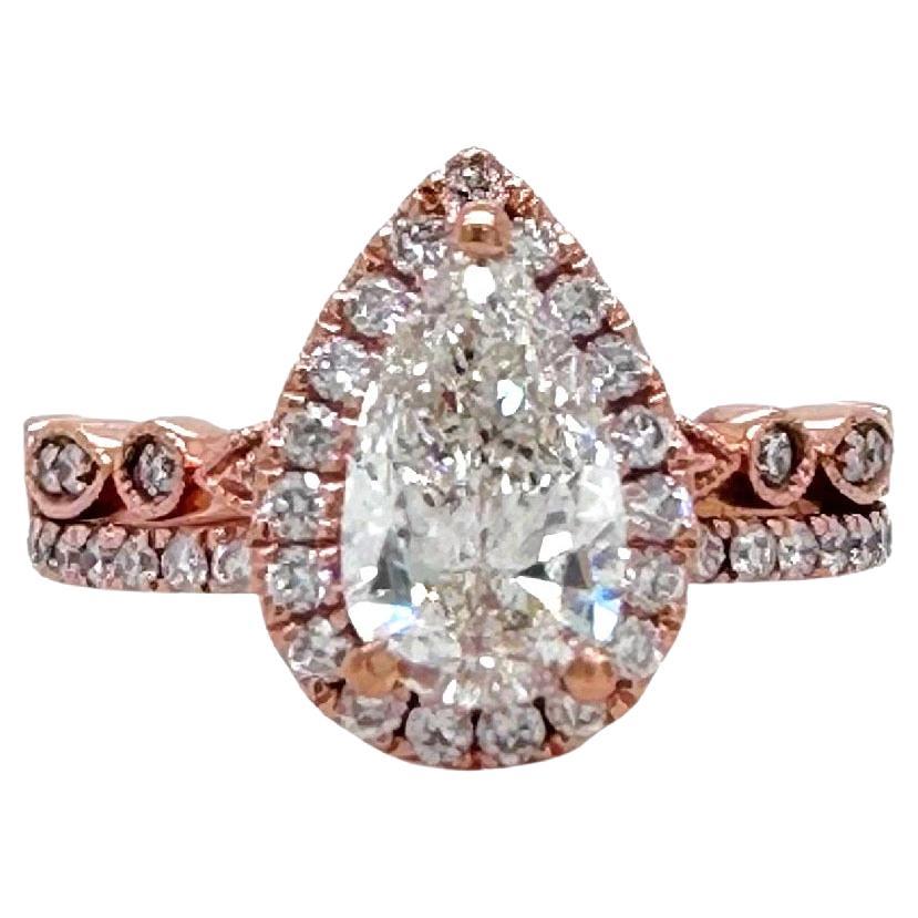 Robins Brothers Signature Pear Diamond 1.375tcw 14k Rose Gold Engagement Ring For Sale