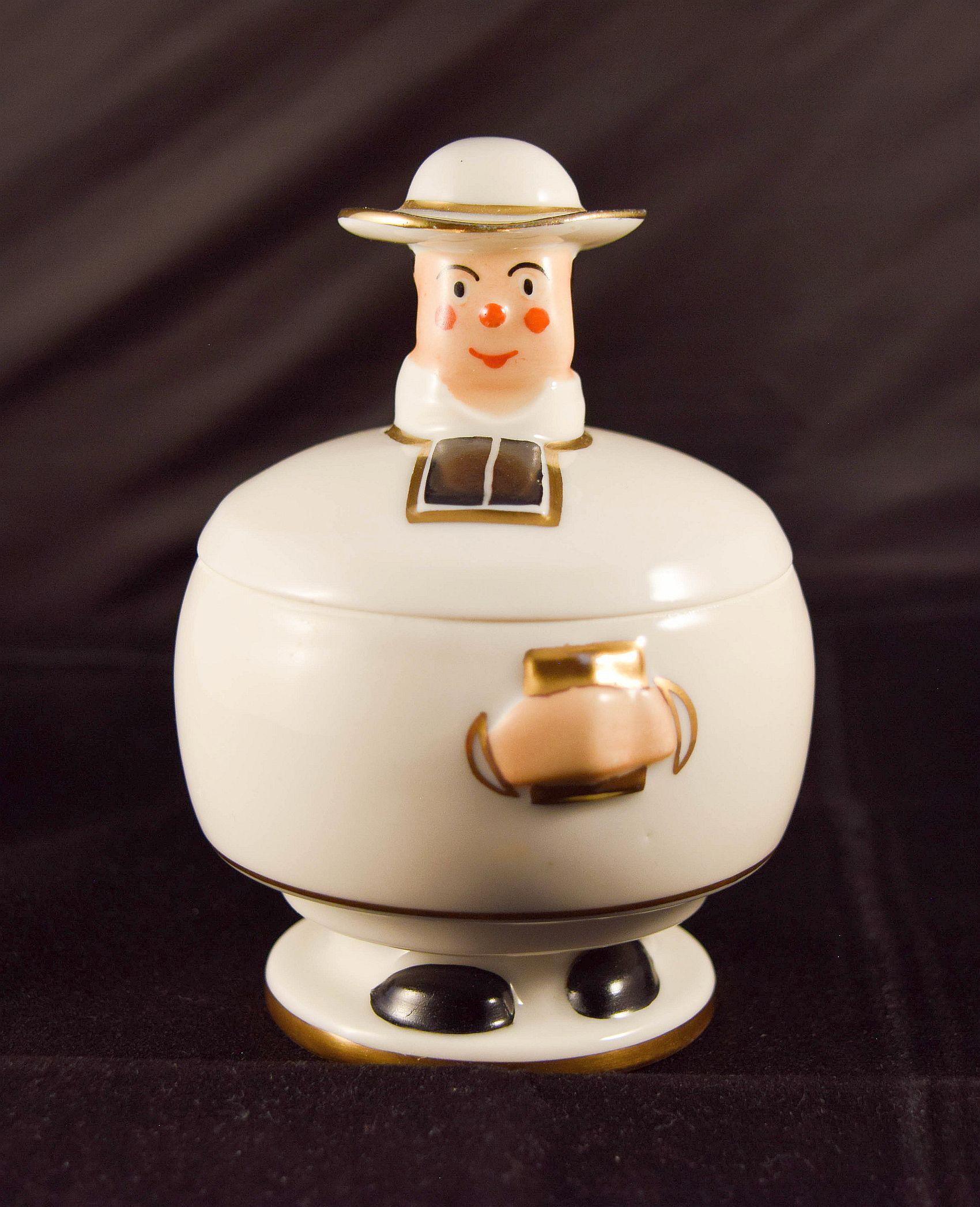 Robj china figurative village counsel jam jar set For Sale 2