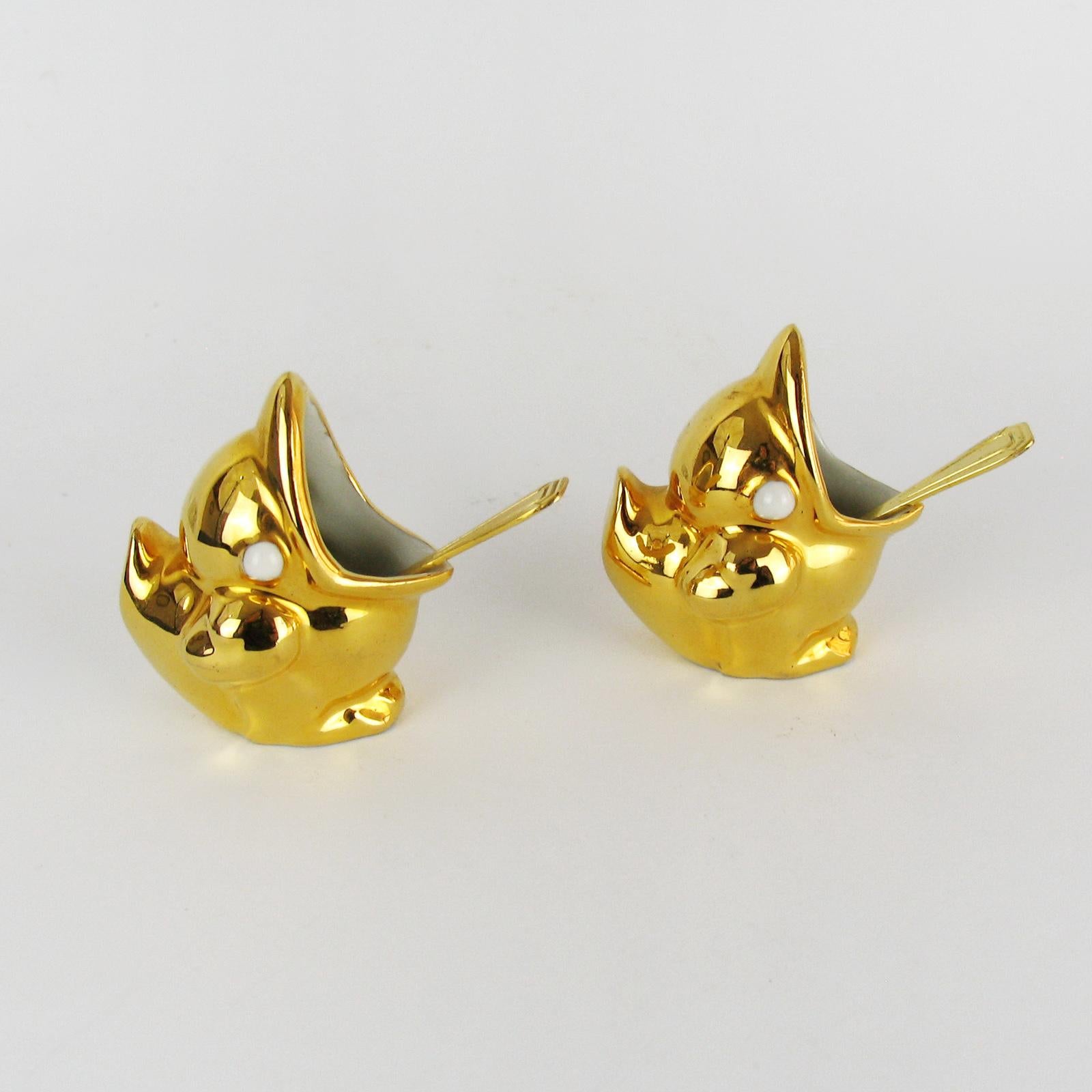 Céramique ROBJ Paris, Paire de salières et poivrières en porcelaine dorée, France années 1950