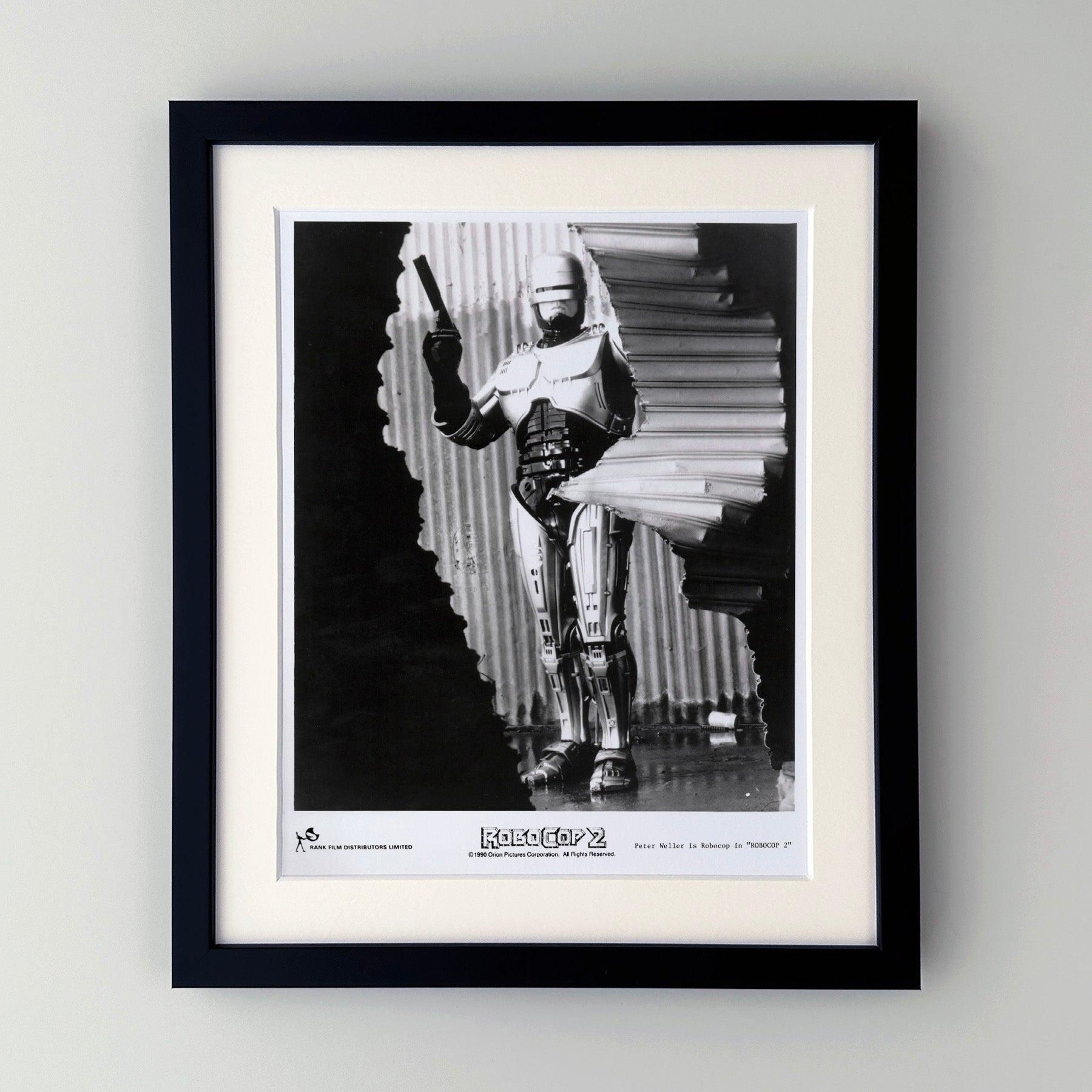 Fotograma de película publicitaria original de 8x10 pulgadas de Robocop 2 (1990) protagonizada por Peter Weller.

Los fotogramas publicitarios (película/producción) se crearon para ayudar a los estudios a promocionar sus nuevas películas. Los