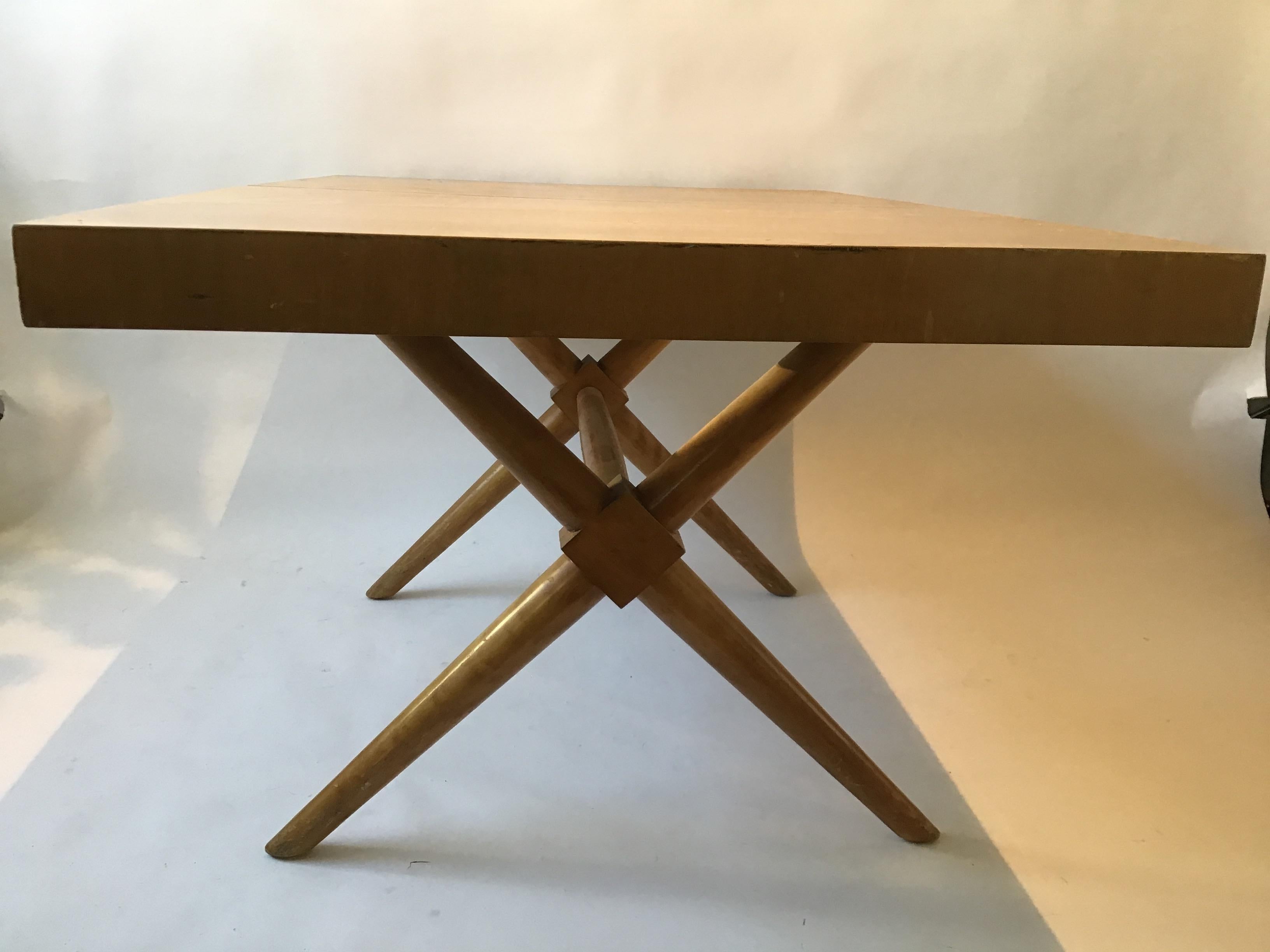 Robsjohn Gibbings Dining Table with Two Leaves In Distressed Condition In Tarrytown, NY