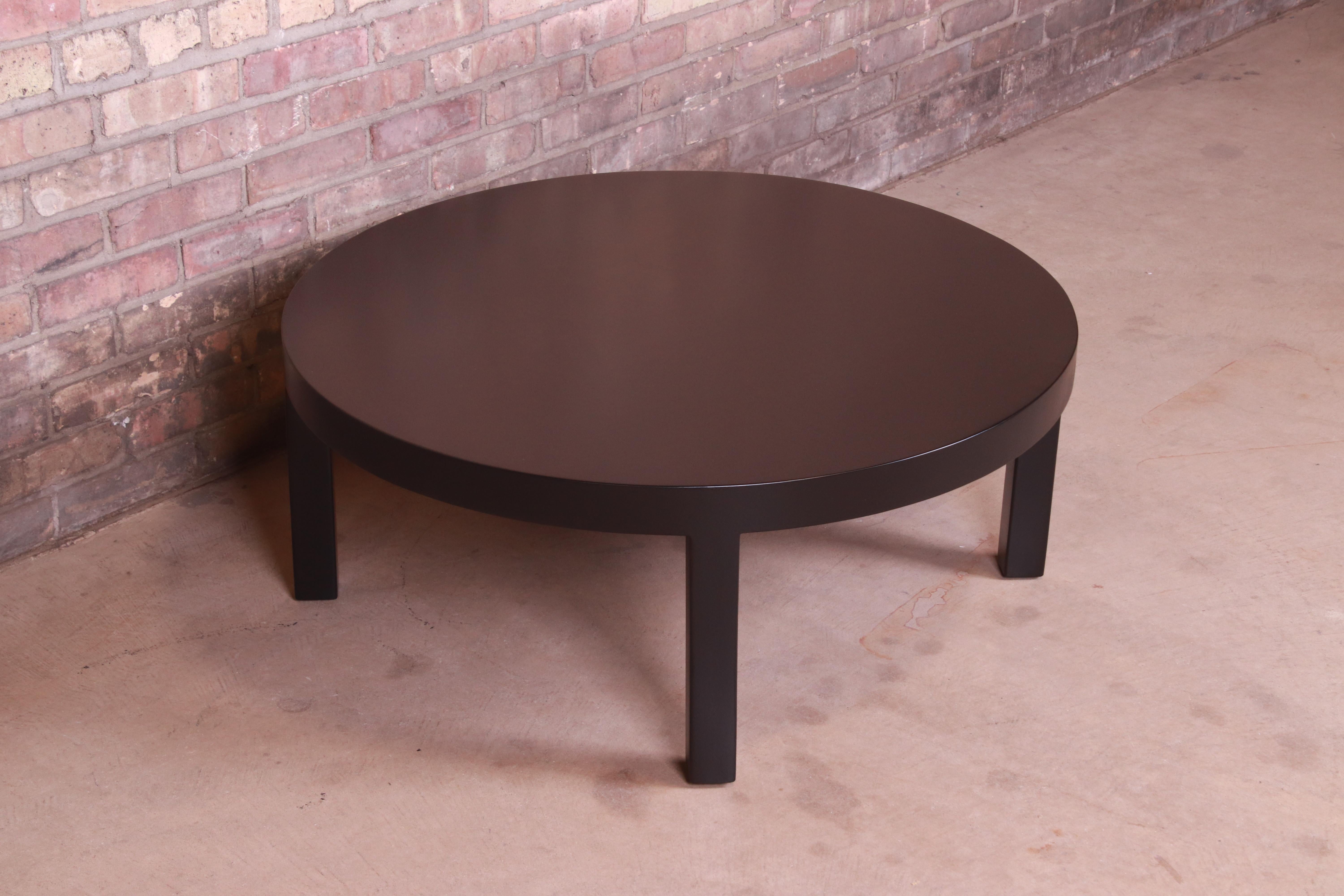 Robsjohn-Gibbings for Widdicomb Black Lacquered Coffee Table, Newly Refinished In Good Condition In South Bend, IN