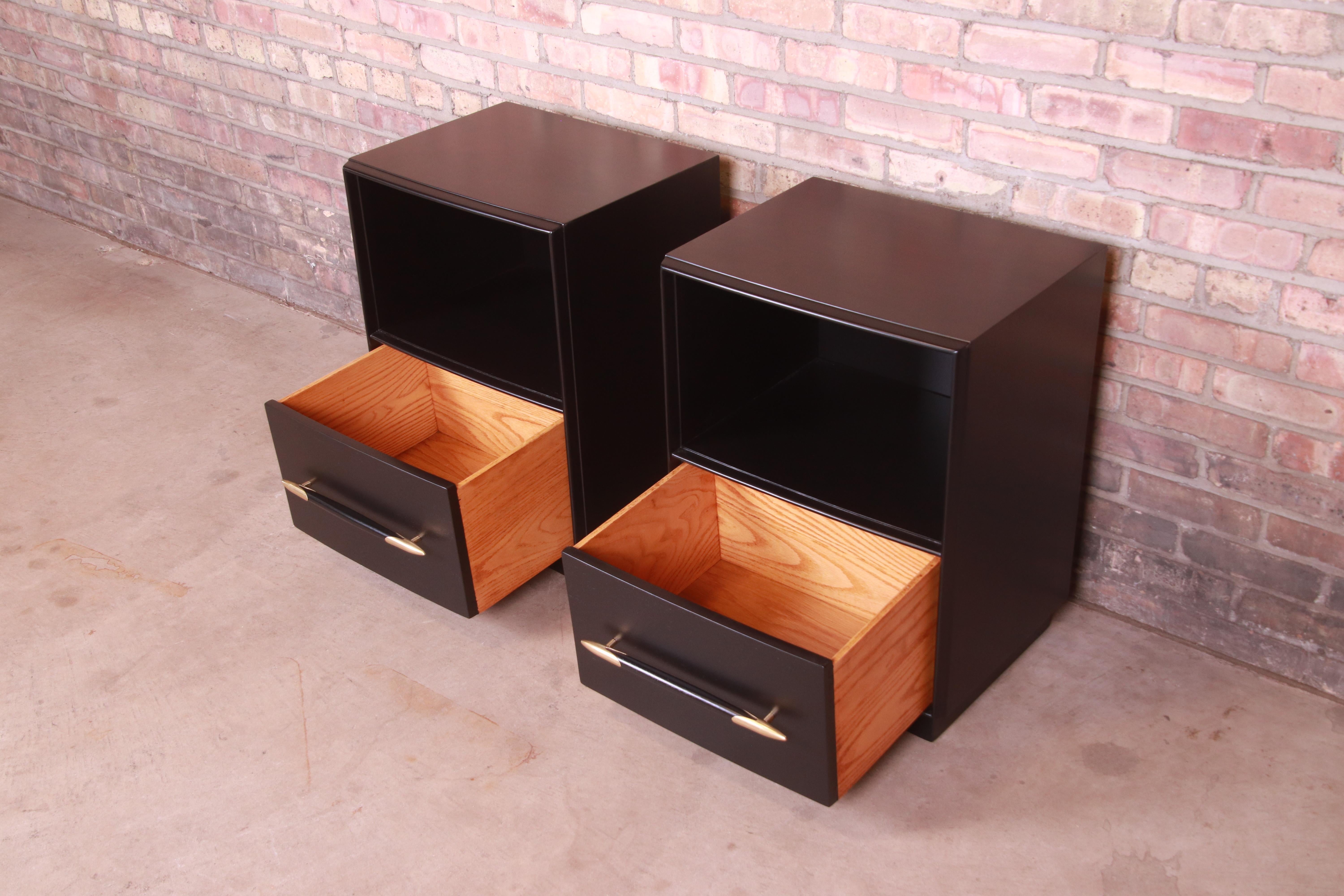 Robsjohn-Gibbings for Widdicomb Black Lacquered Nightstands, Newly Refinished For Sale 4