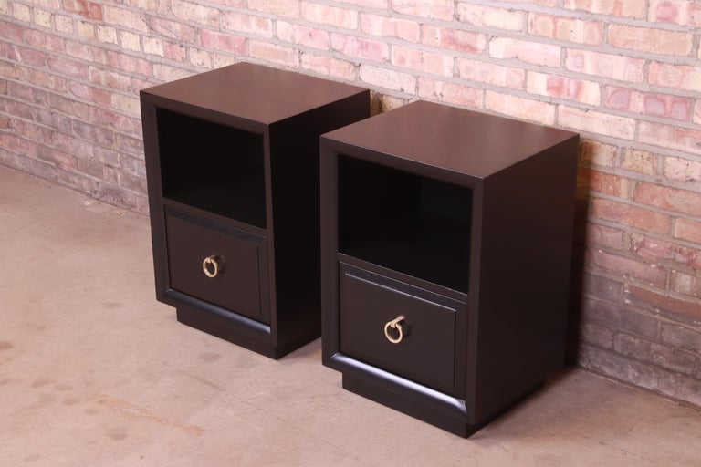 American Robsjohn-Gibbings for Widdicomb Black Lacquered Nightstands, Newly Refinished For Sale
