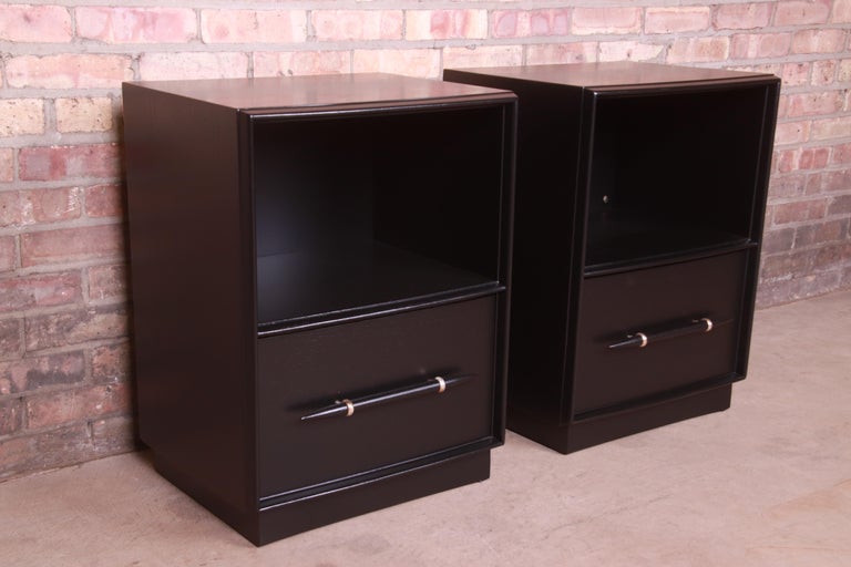 Mid-20th Century Robsjohn-Gibbings for Widdicomb Black Lacquered Nightstands, Newly Refinished For Sale