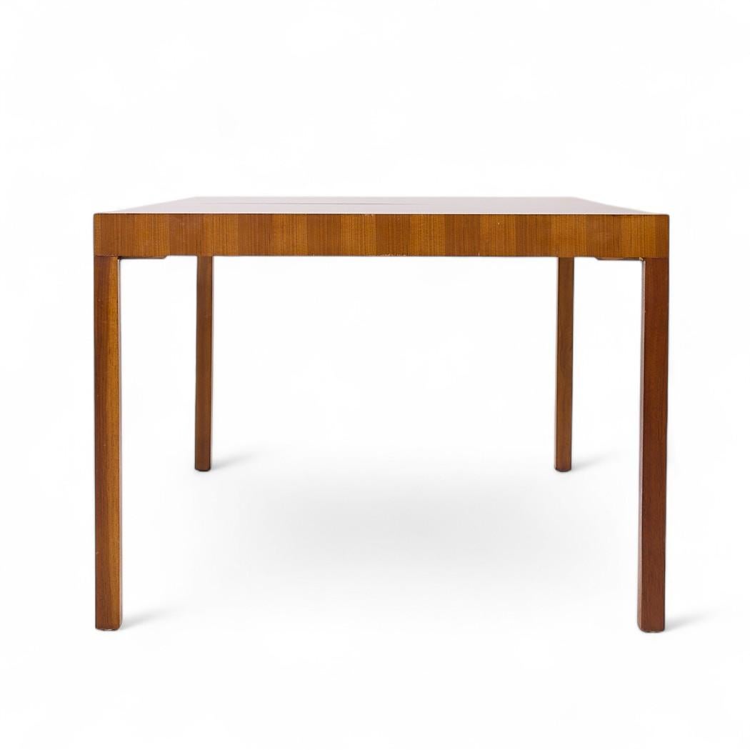 Americano Robsjohn Gibbings per Widdicomb Constellation Tavolo da pranzo in noce con 2 foglie in vendita