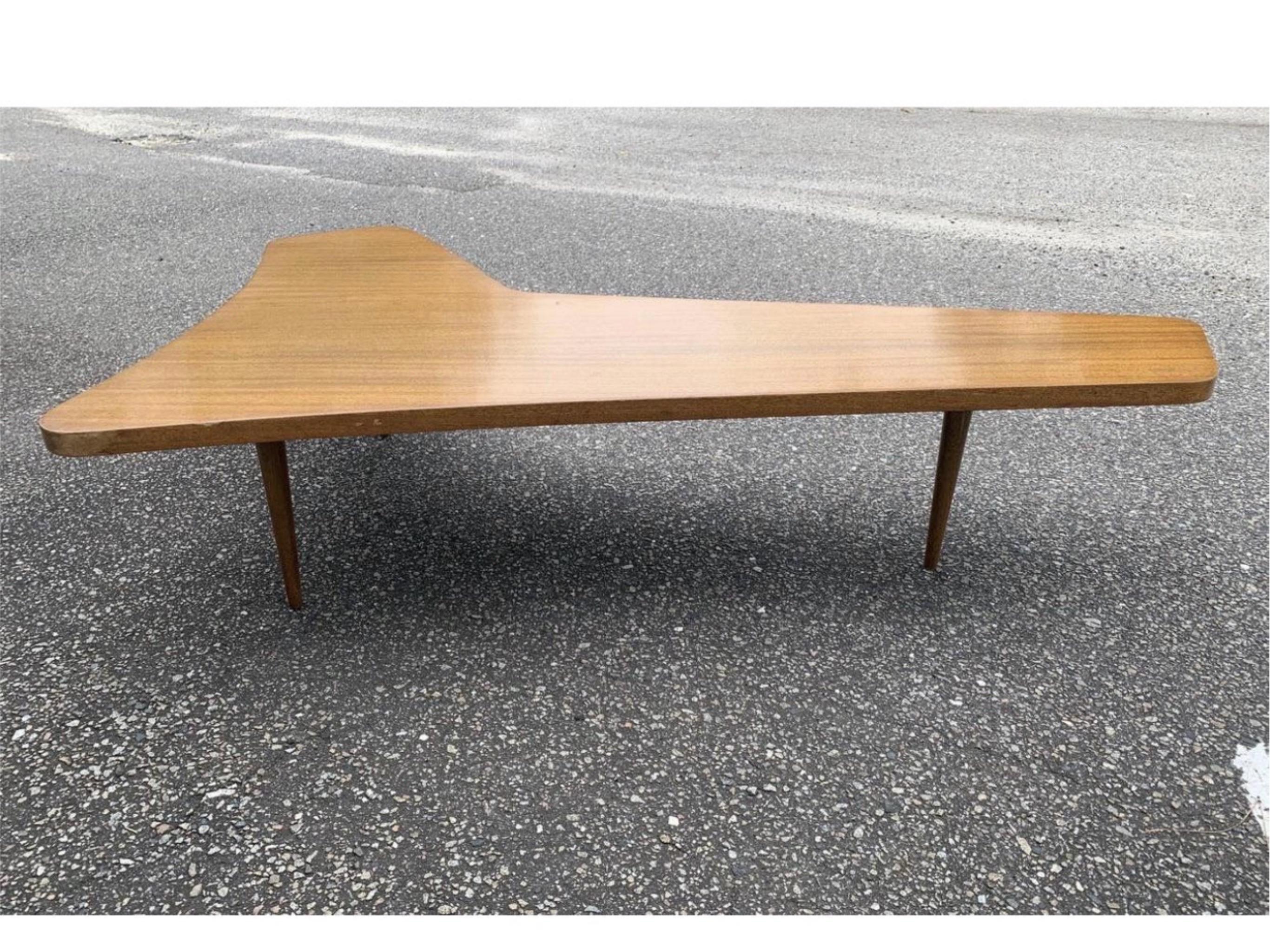 Table basse Boomerang moderne du milieu du siècle dernier de Robsjohn-Gibbings pour Widdicomb en vente 3