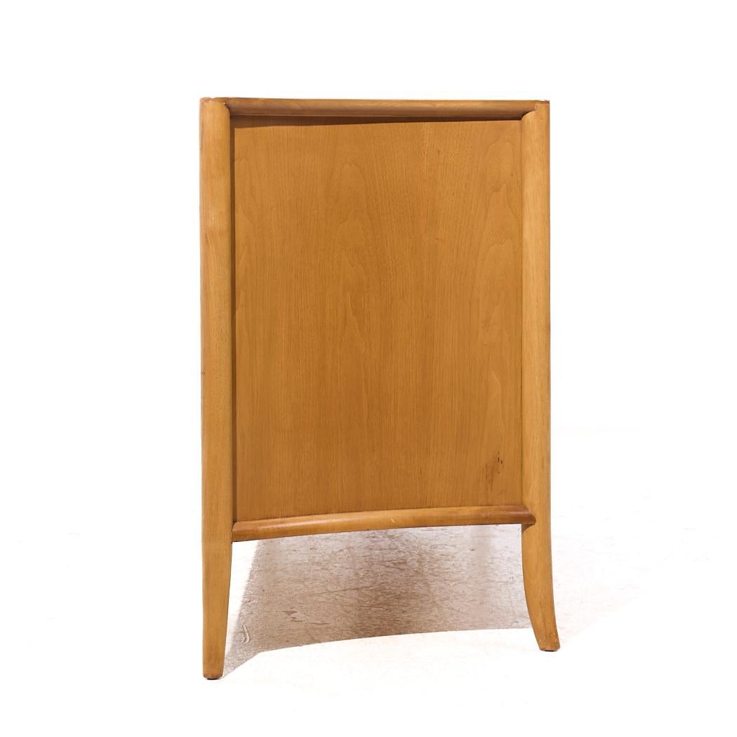 Credenza in noce di Robsjohn Gibbings per Widdicomb, metà del secolo scorso In condizioni buone in vendita a Countryside, IL