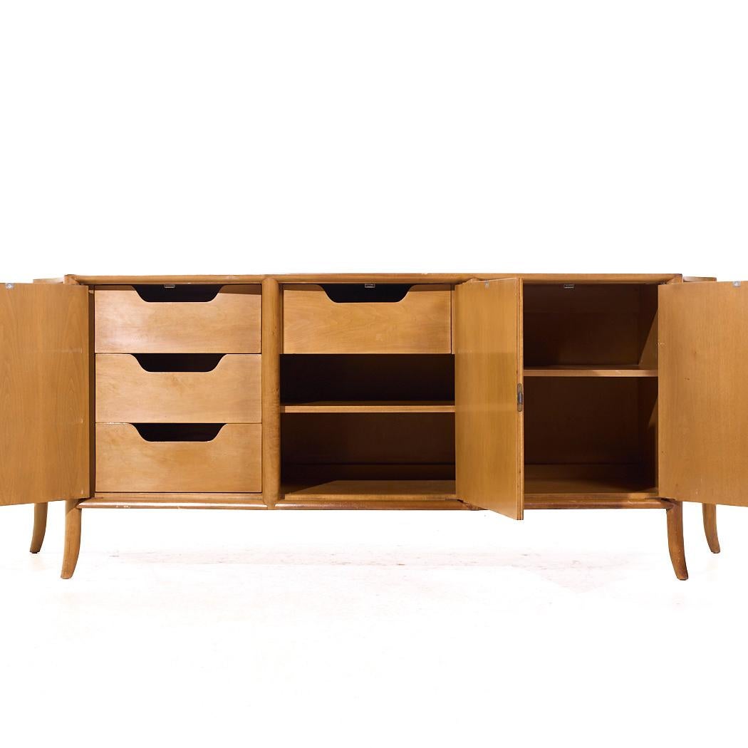 Ottone Credenza in noce di Robsjohn Gibbings per Widdicomb, metà del secolo scorso in vendita