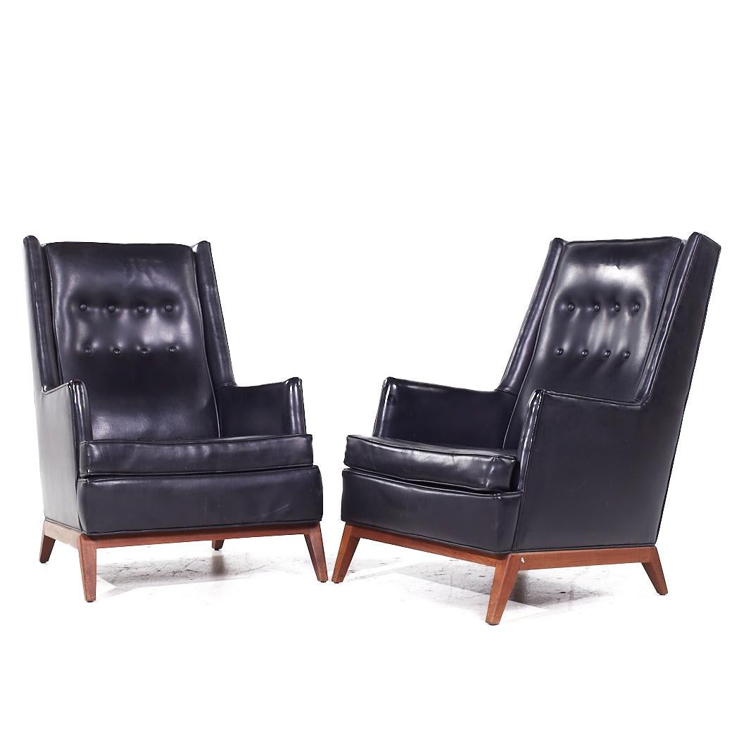Robsjohn Gibbings para Widdicomb Silla Highback Lounge de nogal de mediados de siglo - Pareja Moderno de mediados de siglo en venta