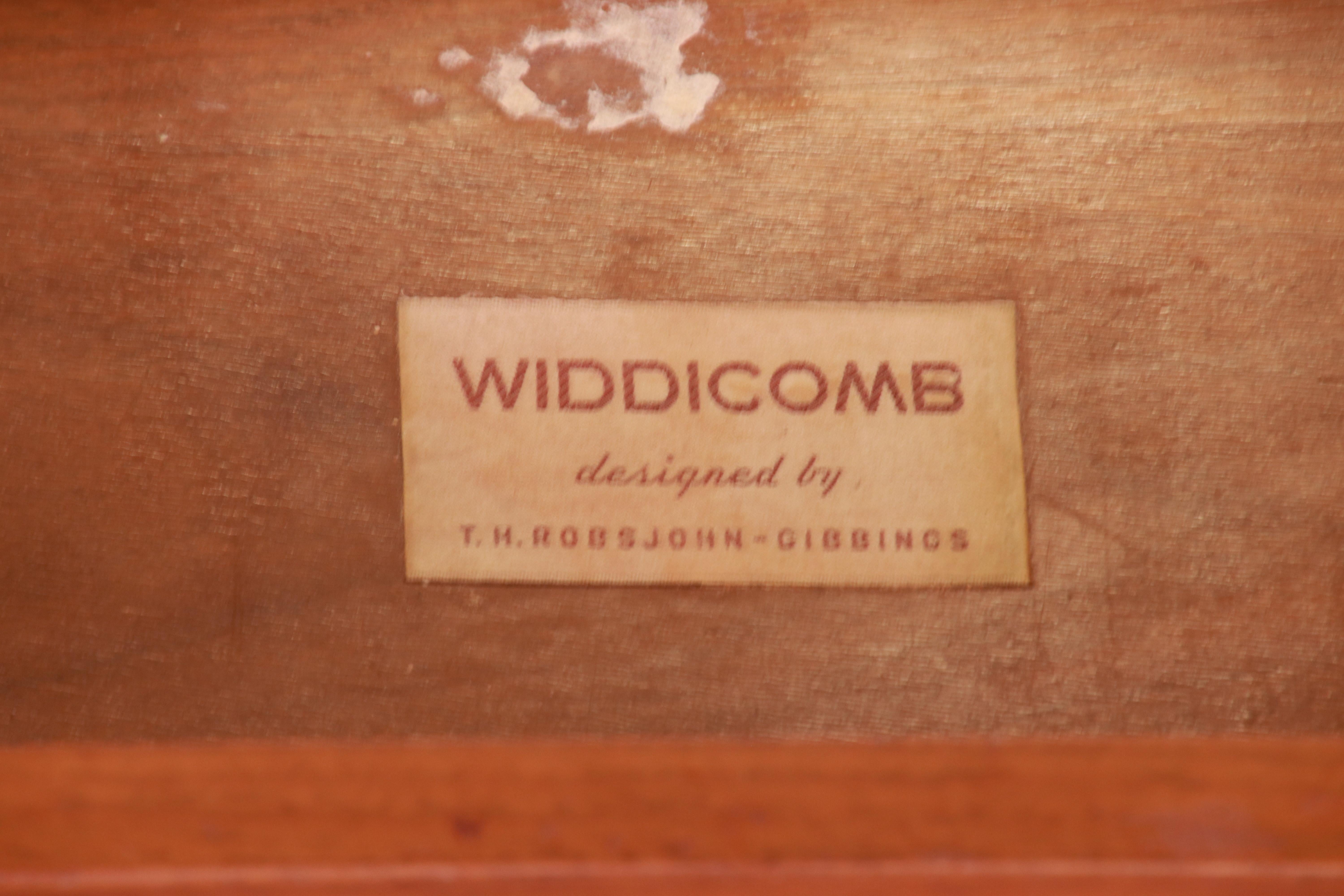 Robsjohn-Gibbings for Widdicomb Walnut Jewelry Chest or Vanity, 1950s 3