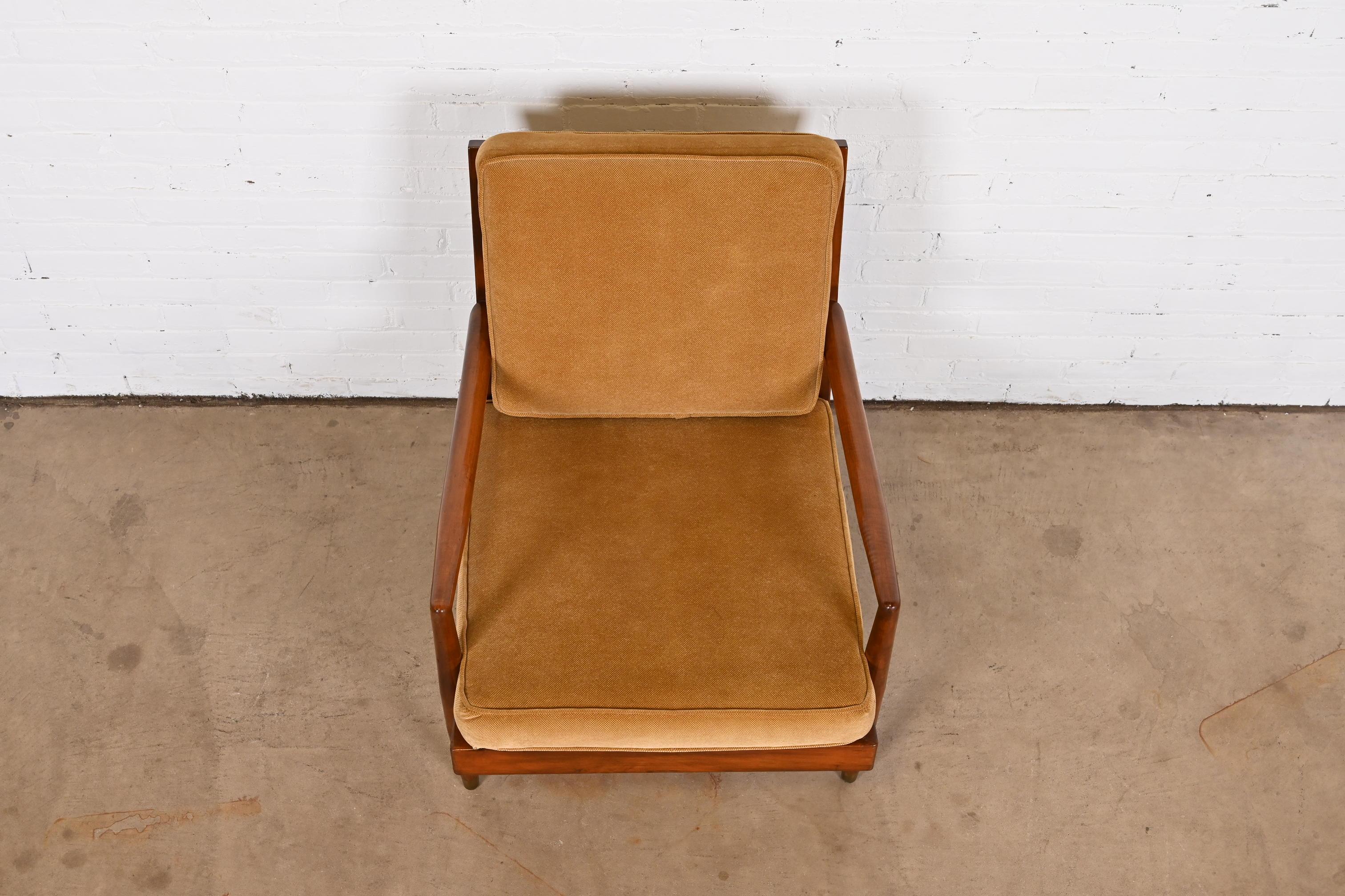 Robsjohn-Gibbings Style Mid-Century Modern Sculpted Walnut Lounge Chair For Sale 1