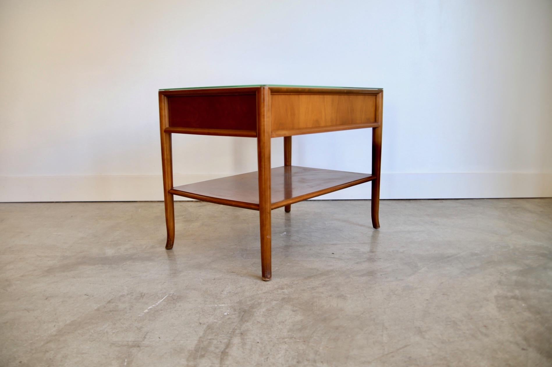 Designer: Robsjohn Gibbings 
Manufacture: Widdicomb 
Period/style: Mid-Century Modern 
Country: US 
Date: 1950s

*glass top optional.