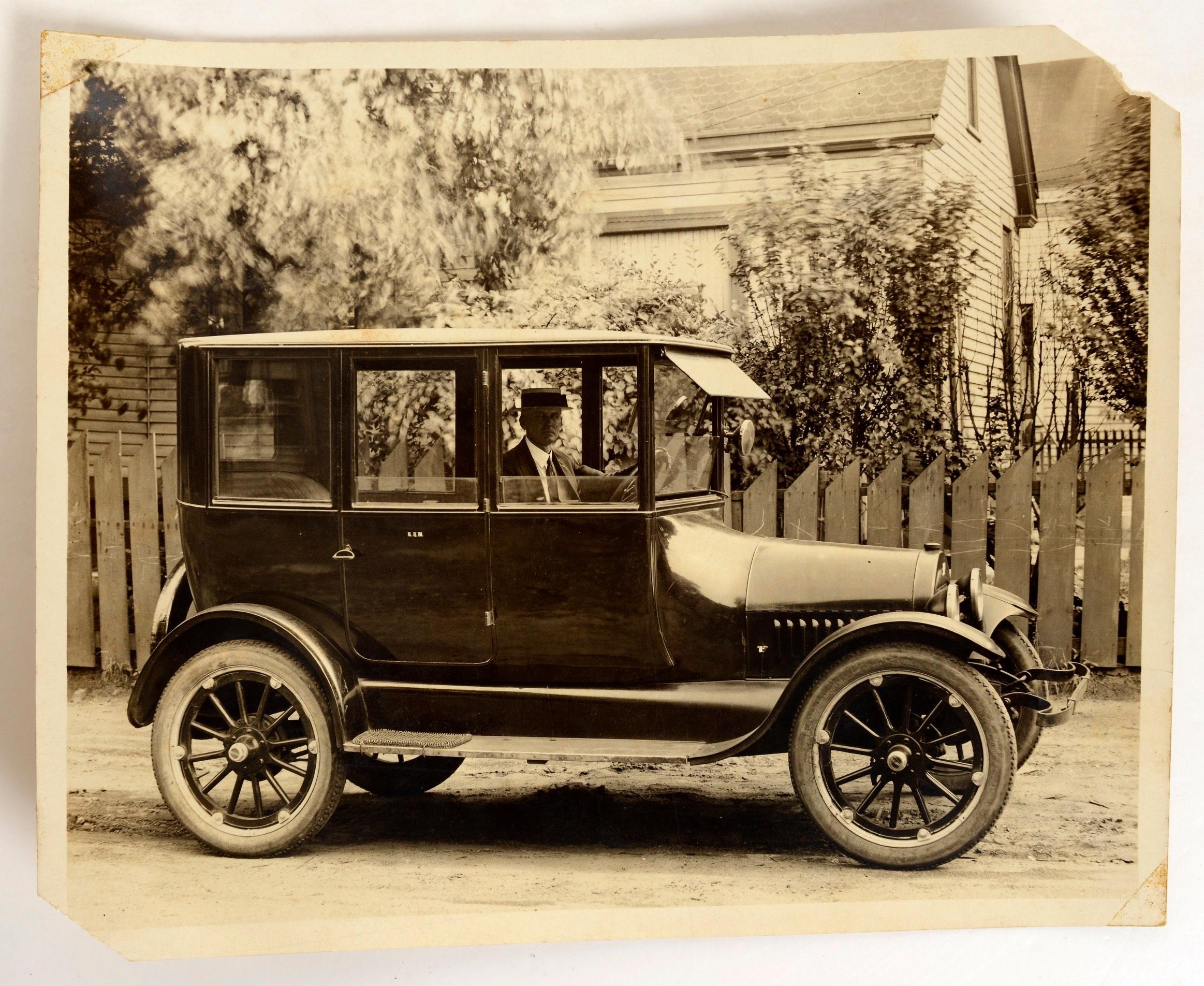 Ottone Robt. Murphy ha un'ampia collezione di materiale proveniente da  