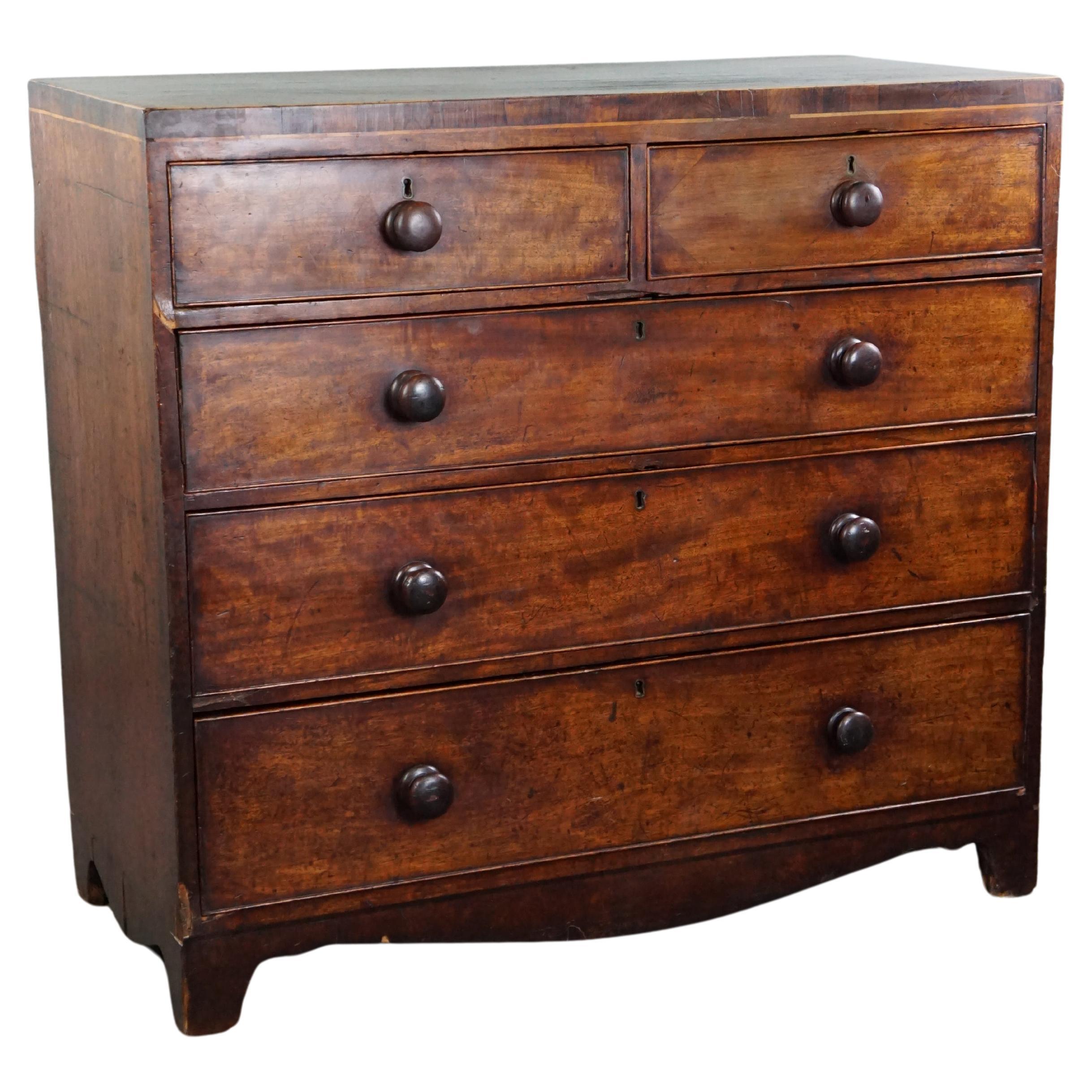 Robust antique English mahogany chest of 5 drawers from the mid-19th century For Sale