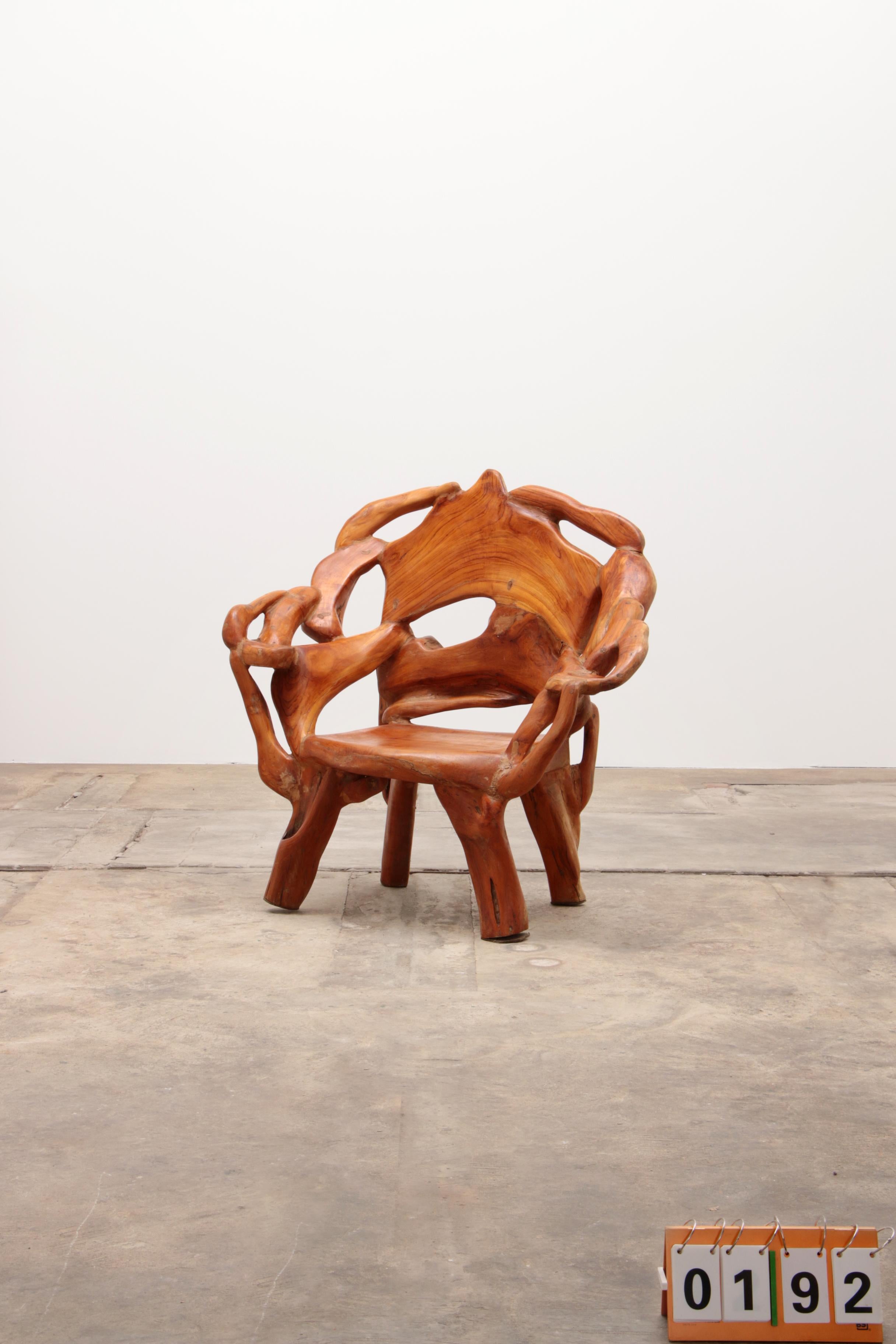 Sillón robusto de madera reciclada al estilo de Andrianna Shamaris US en venta 9