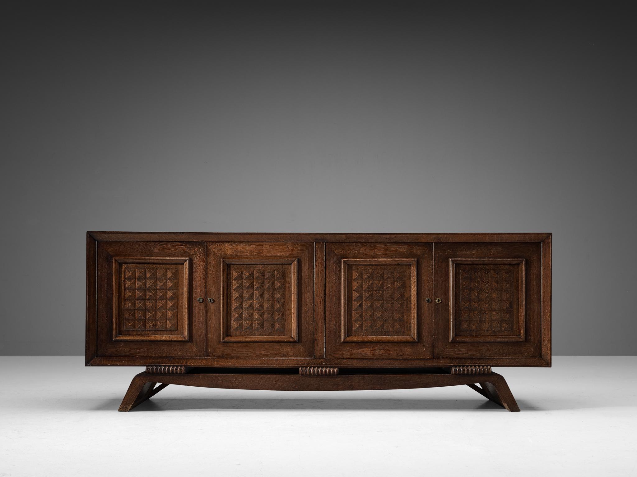 Mid-20th Century Robust Art Deco Italian Sideboard in Oak