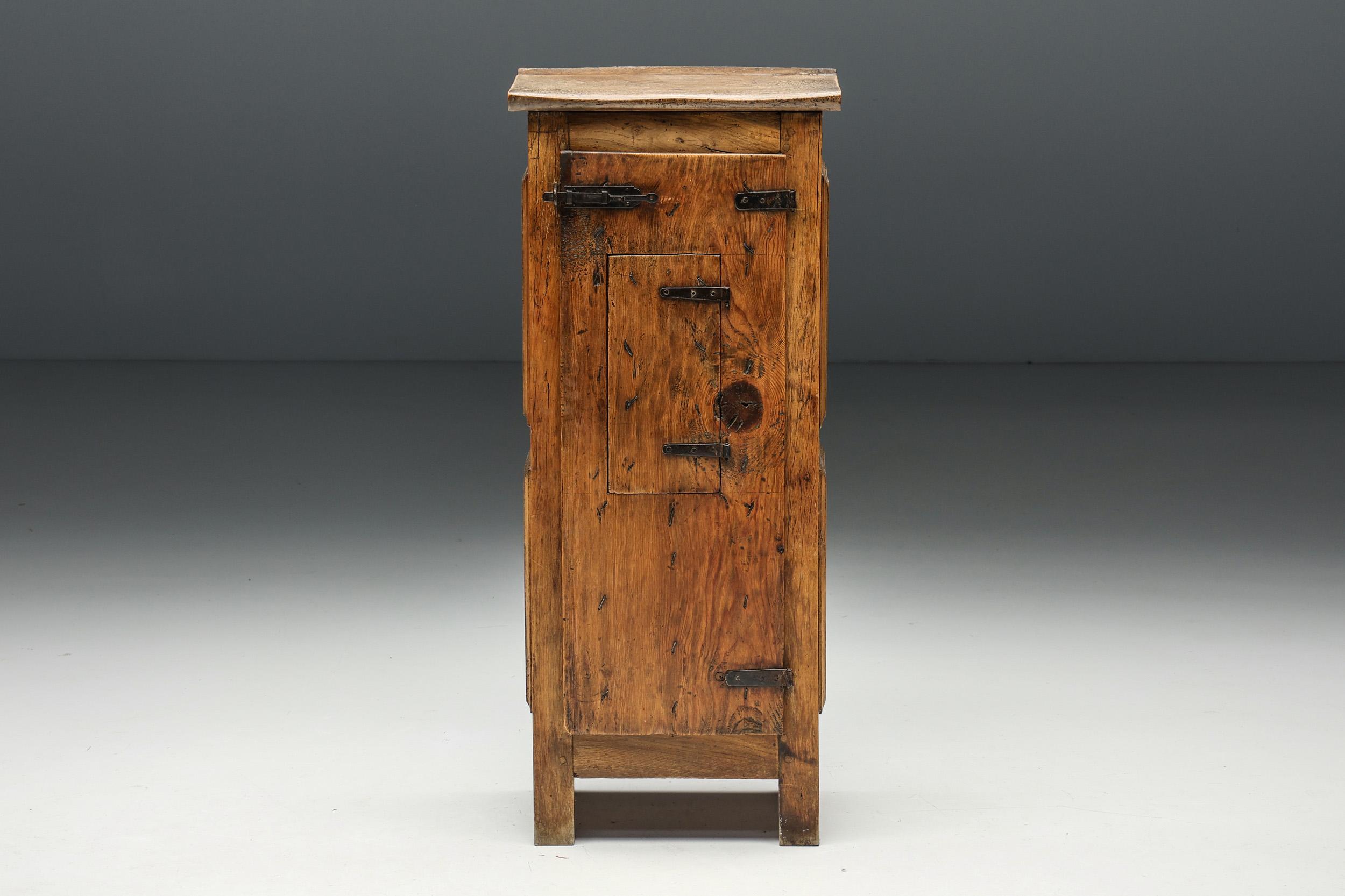 Robust Cabinet, Confiturier, Artisan Solid Wood, French Craftsmanship, ca 1900 In Good Condition For Sale In Antwerp, BE