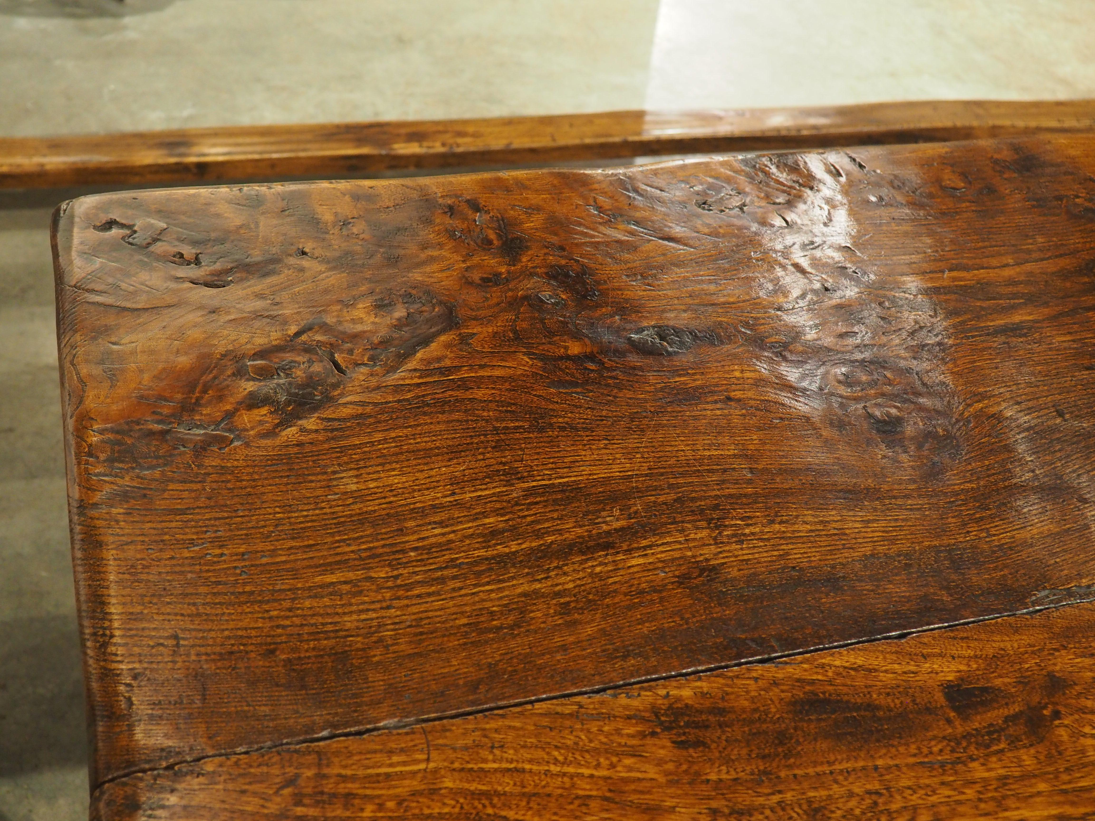 Robust Carved Elm Dining Table from Spain, Early 1900s For Sale 10