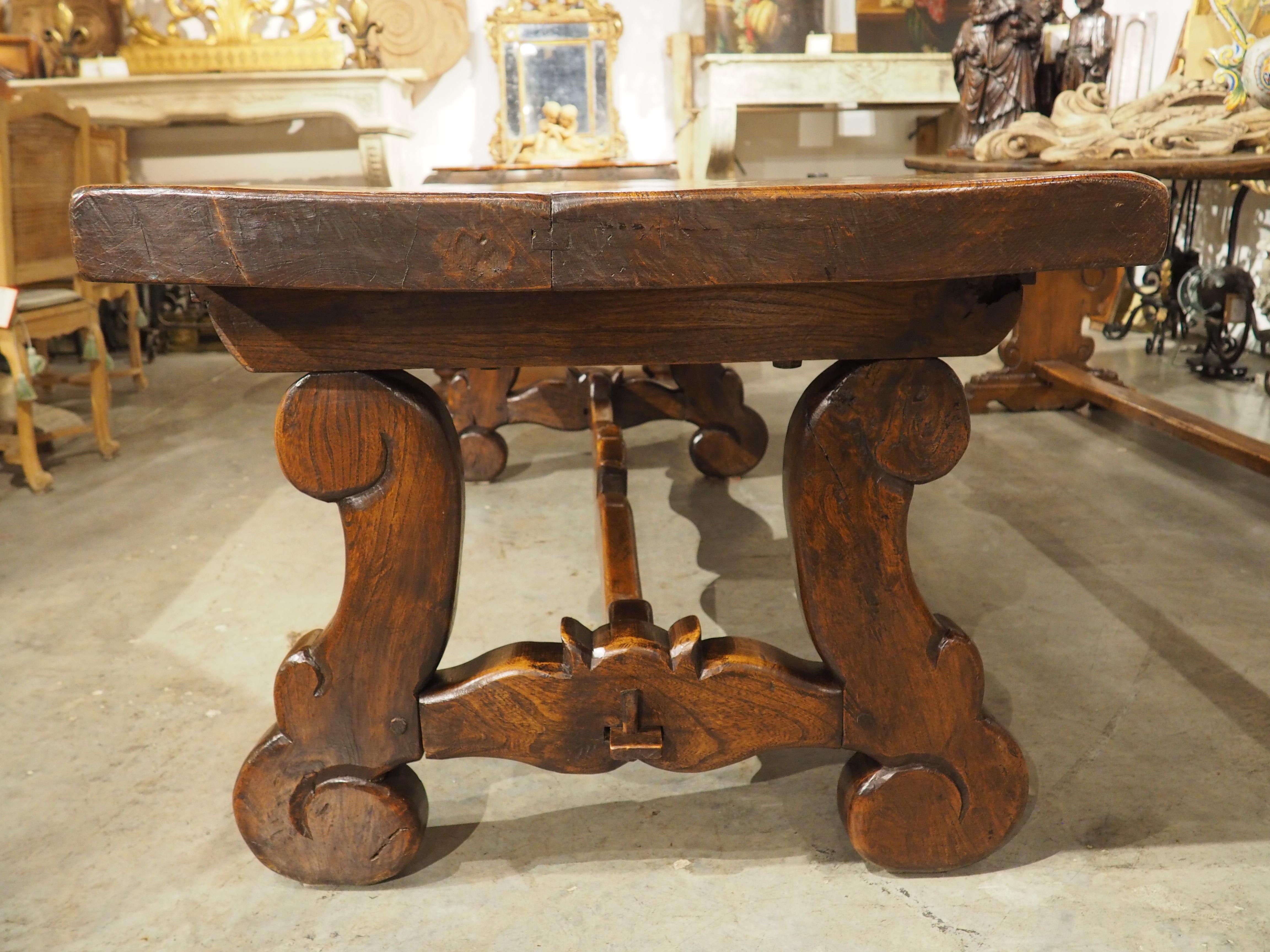 Robust Carved Elm Dining Table from Spain, Early 1900s For Sale 1