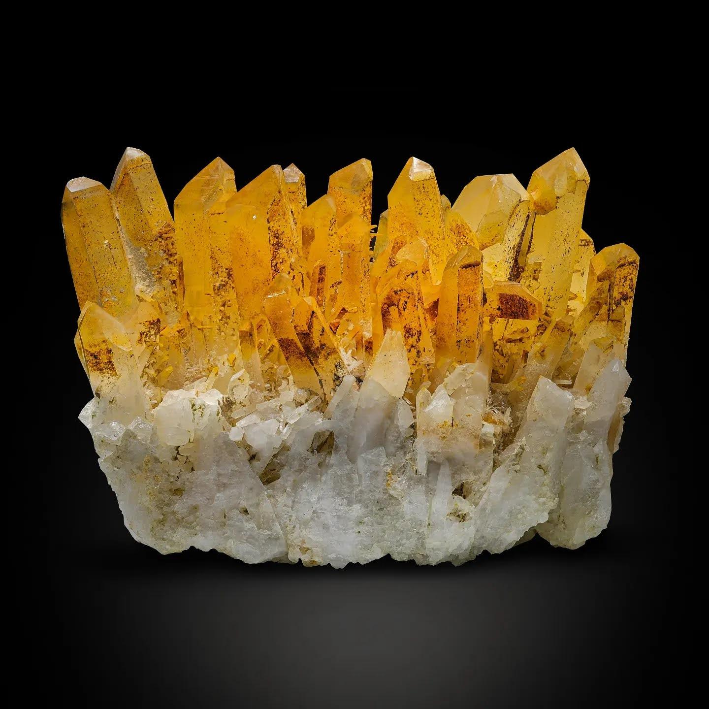 Skardu District, Gilgit Baltistan, Pakistan 

Dim: H: 15.8 x W: 20 x D: 13 cm 

Wt: 5009 g

Specimen Type: Gorgeous robust cluster of elongated pointed Quartz with Iron-oxide coating 

Treatment: None 

Color: Yellow 




Nestled within the rugged