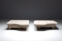 Tables basses robustes en pierre de ferme, Italie, XIXe siècle