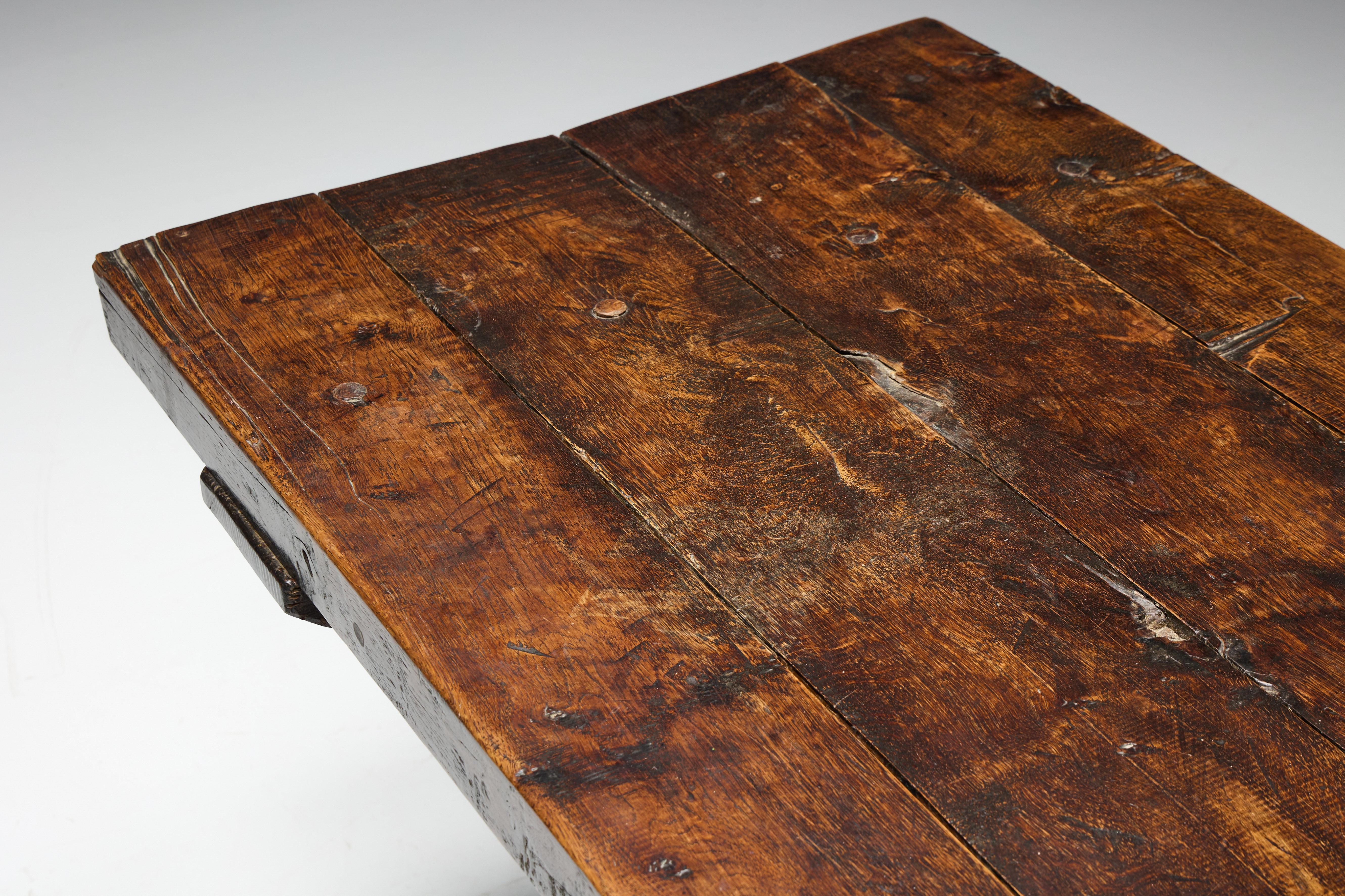 Table de ferme populaire Robust Travail, France, 19e siècle en vente 2