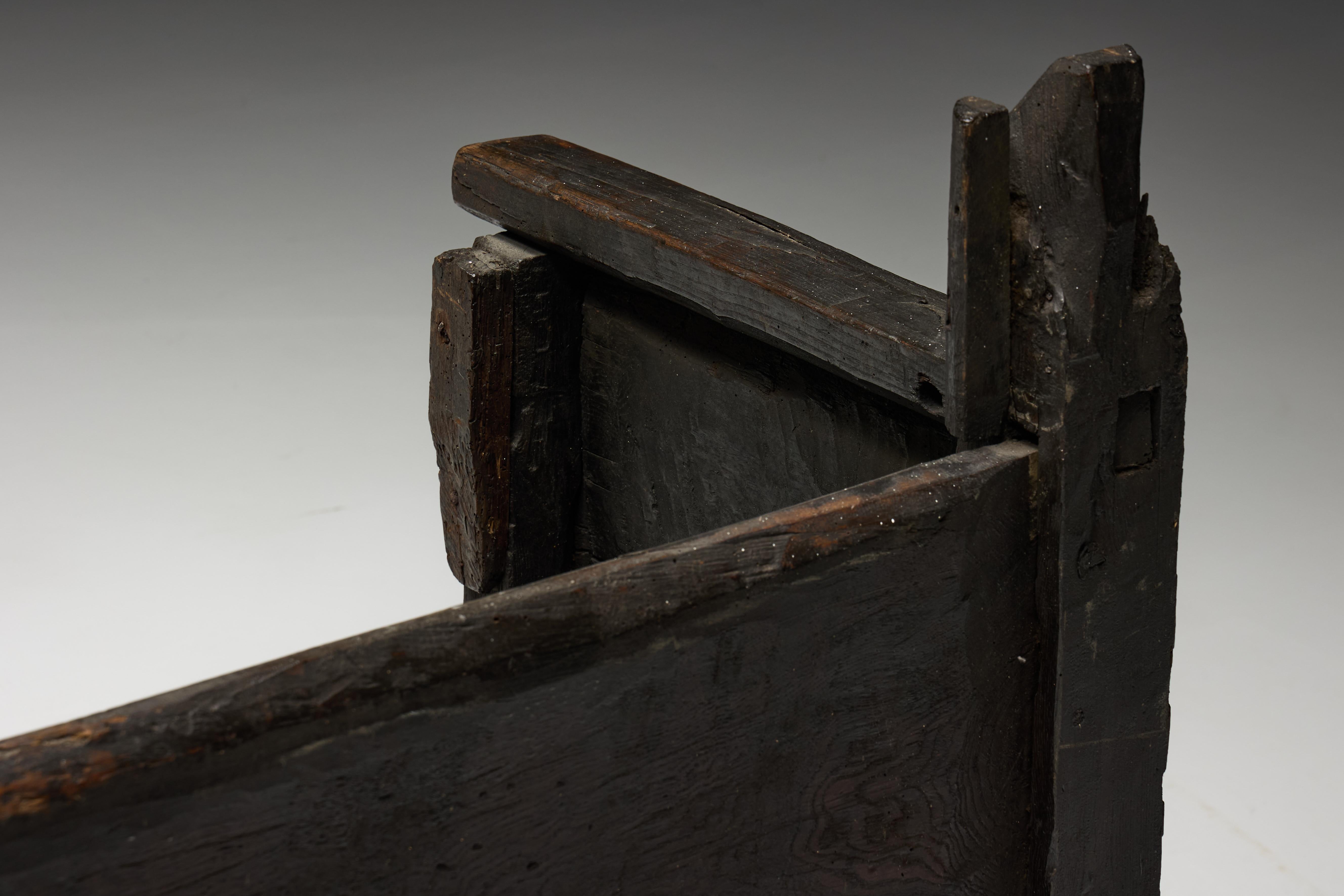 Banc Robust Wabi Sabi, France, 19ème siècle en vente 9