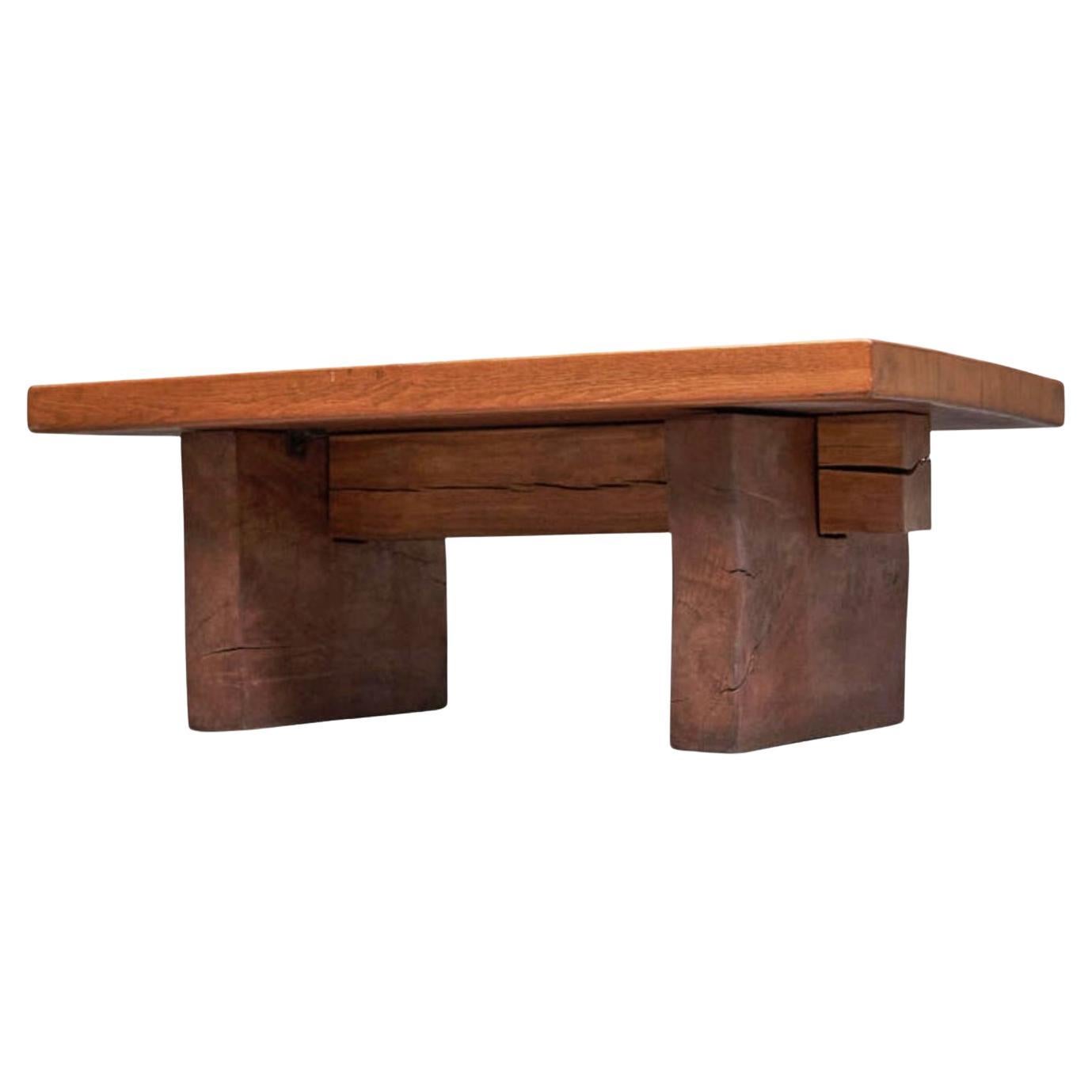 Robust Wabi Sabi Couchtisch aus Massivholz 1960er Jahre
