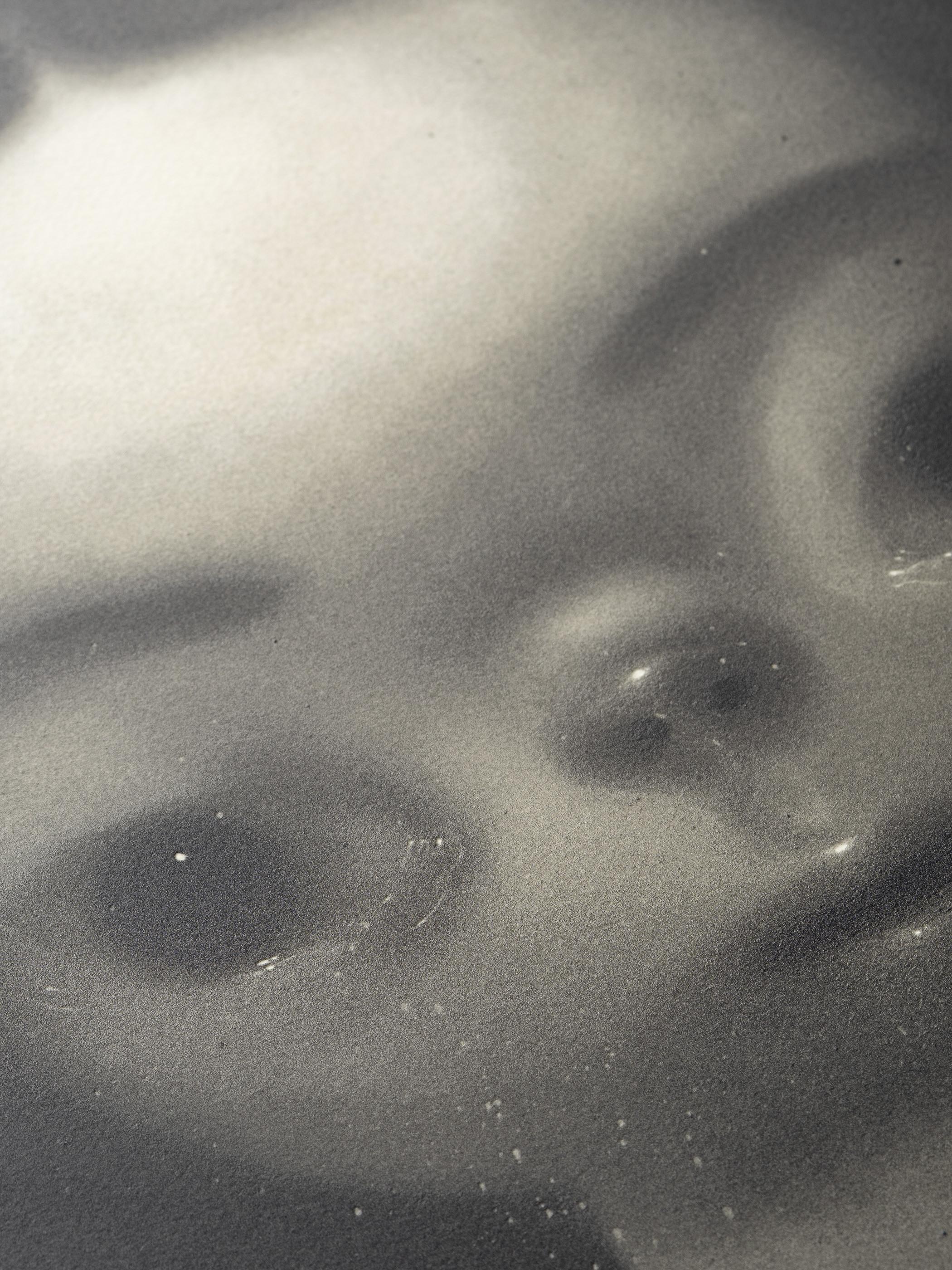 Roby Dwi Antono - BULAN

Date of creation: 2022
Medium: Silkscreen with curable UV inks on Somerset paper
Edition: 200
Size: 50 x 44 cm
Condition: In perfect conditions and never framed

This limited edition artwork, published in 2022, features a