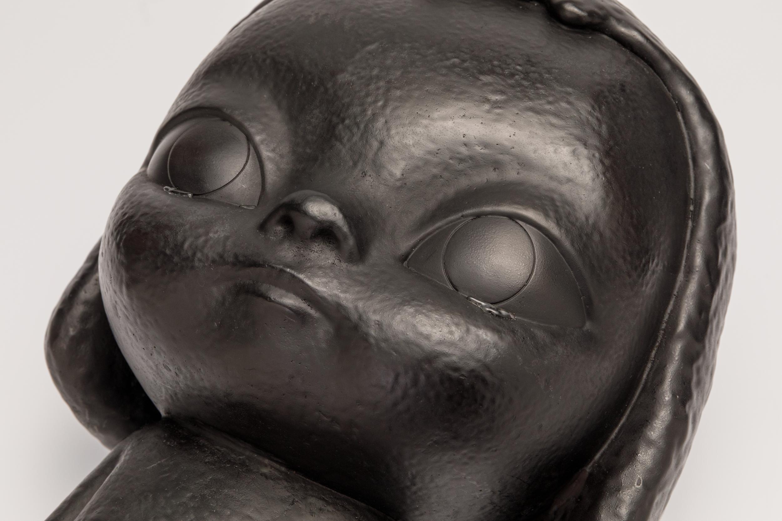 ROBY DWI ANTONO - SCULPTURE KIRA (BLACK). Édition limitée Contemporary Modernity en vente 1