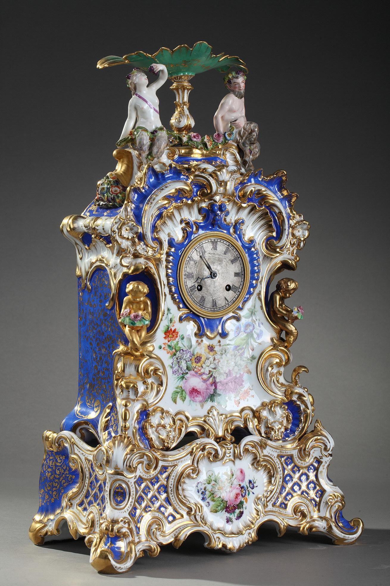 Rocaille Clock in Porcelain in the Taste of Jacob Petit 19th Century For Sale 11