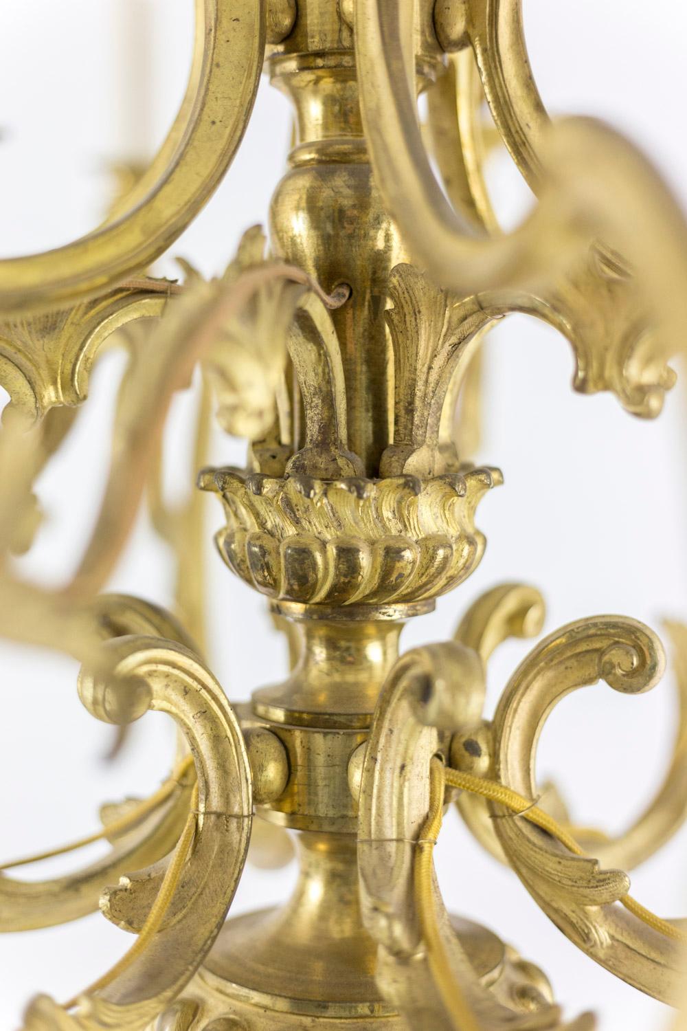 Kronleuchter im Rocaille-Stil aus vergoldeter Bronze, um 1880 im Angebot 2