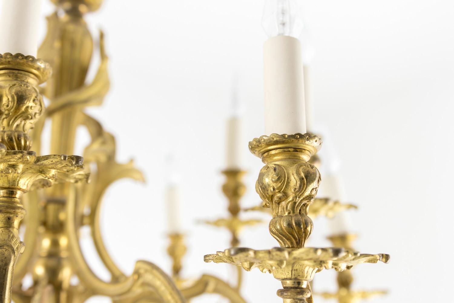 Rocaille Style Chandelier in Gilt Bronze, circa 1880 For Sale 4