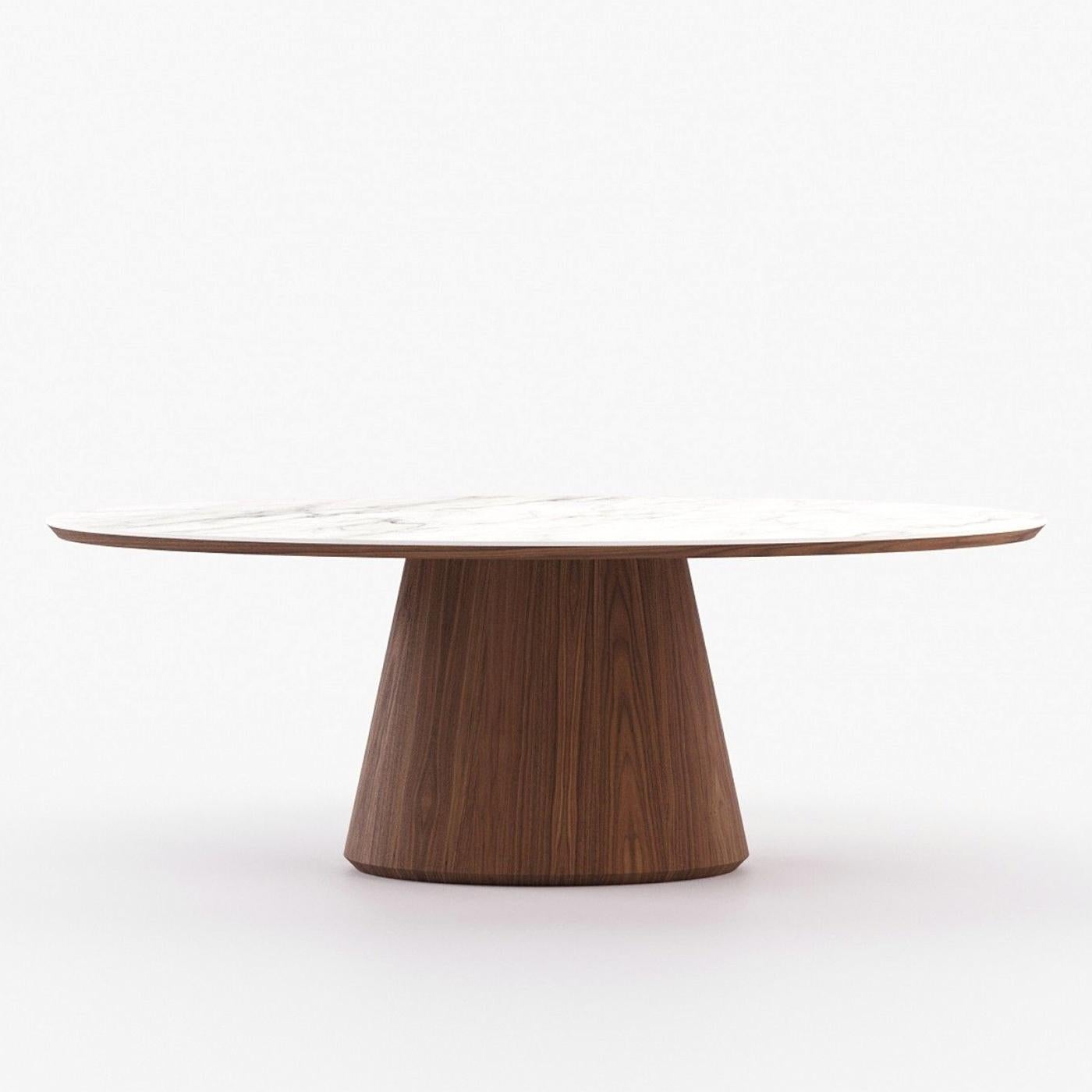 Table de salle à manger Rocca White avec structure en bois en
Placage de noyer en finition mate naturelle. Top en blanc
céramique polie.
Egalement disponible sur demande en L260xD120xH78cm, 
prix : 8900,00€.
Également disponible sur demande en